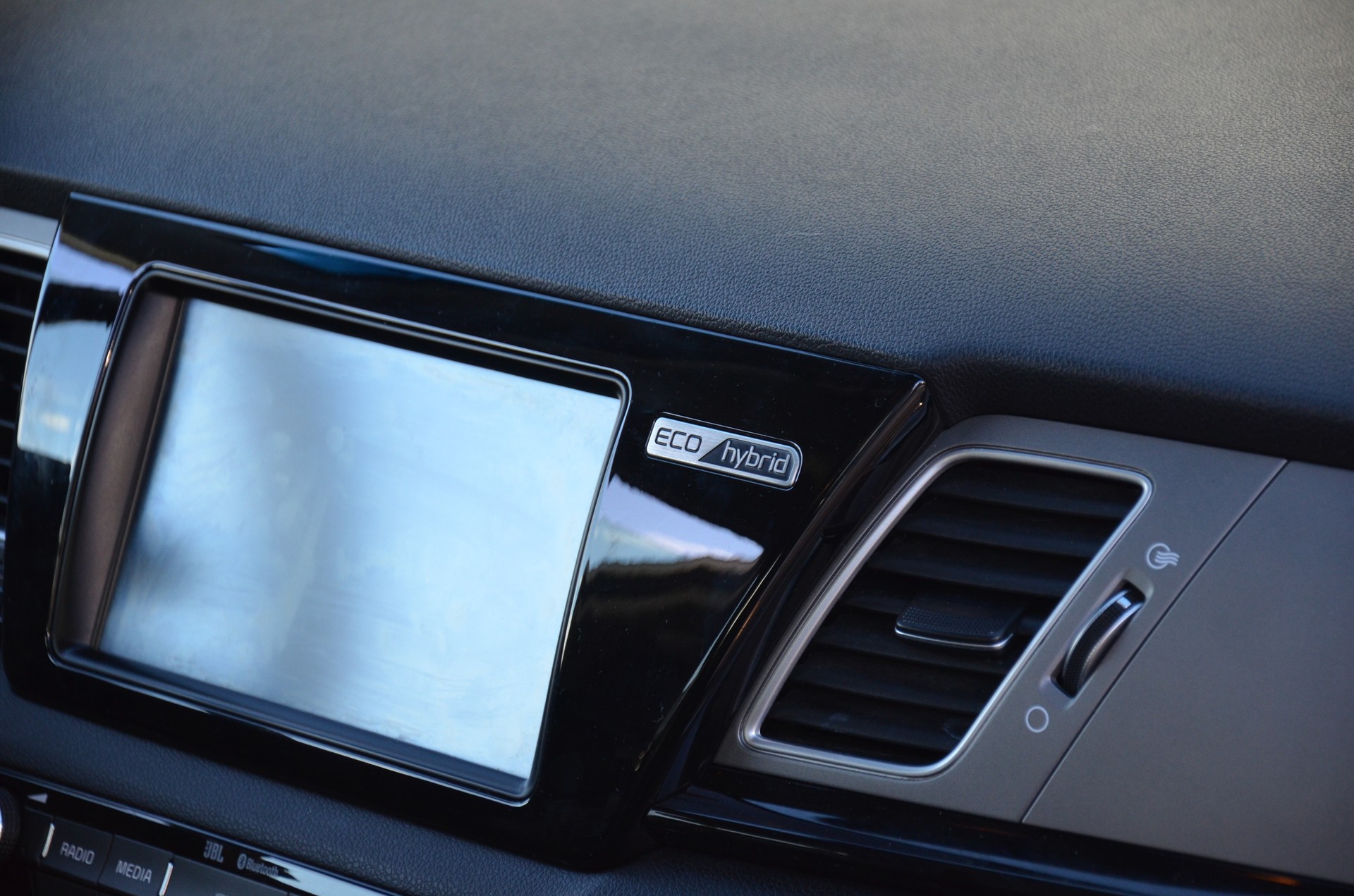 KIA Niro 1.6GDi Hybrid Style DCT-image-13