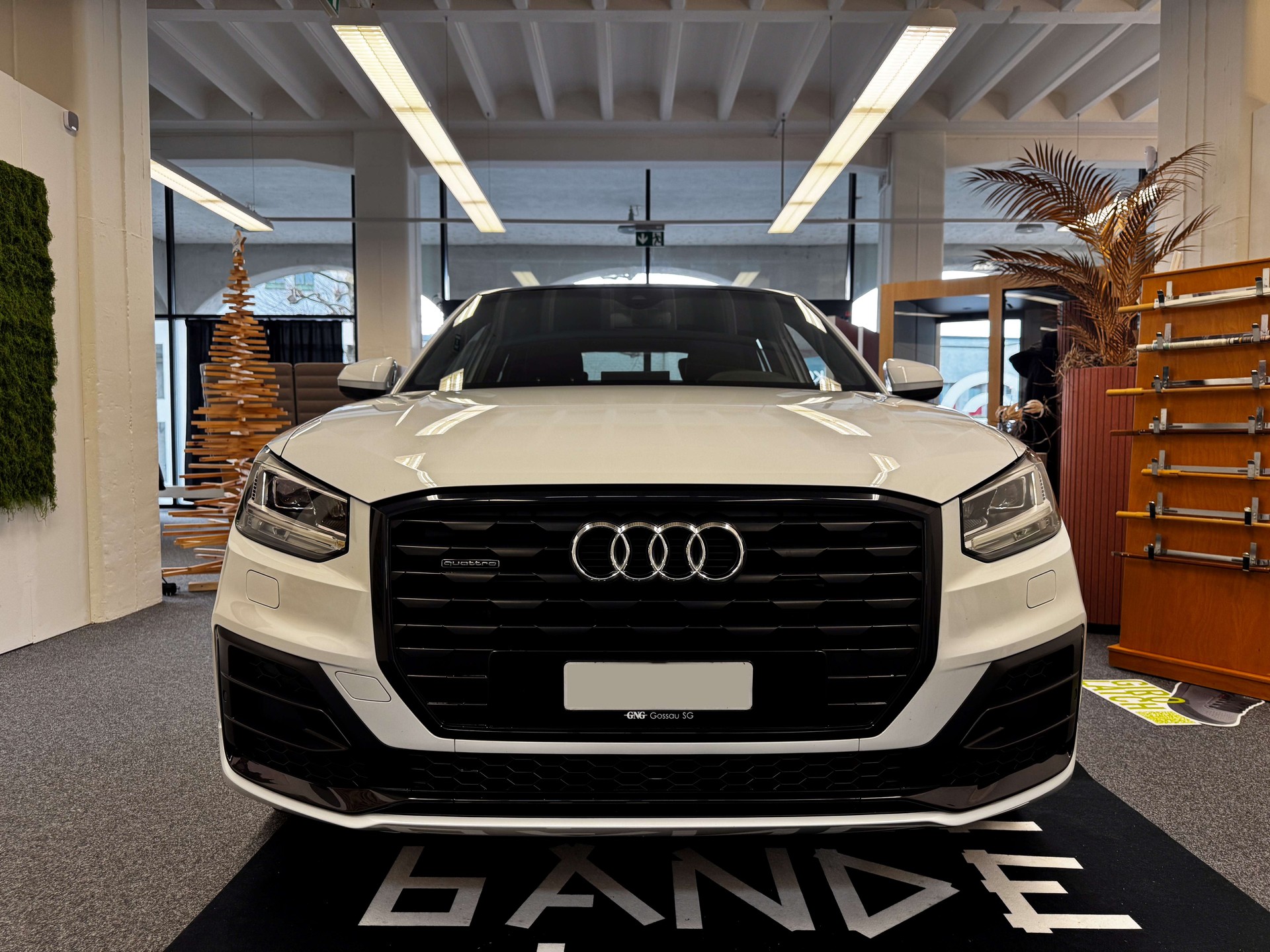 AUDI Q2 40 TFSI quattro S-line tronic-image-2