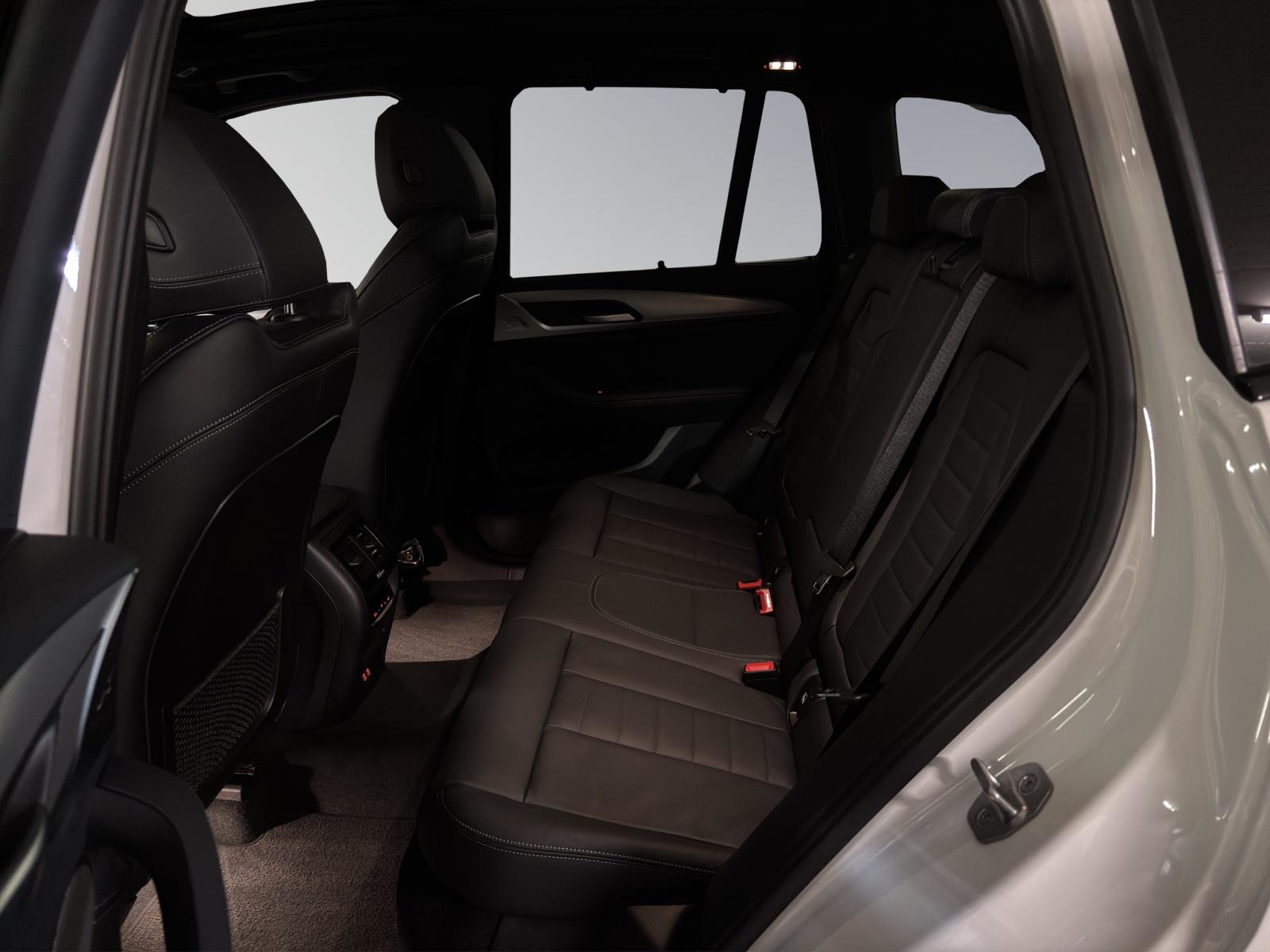BMW X3 30e xDrive SAG-image-9