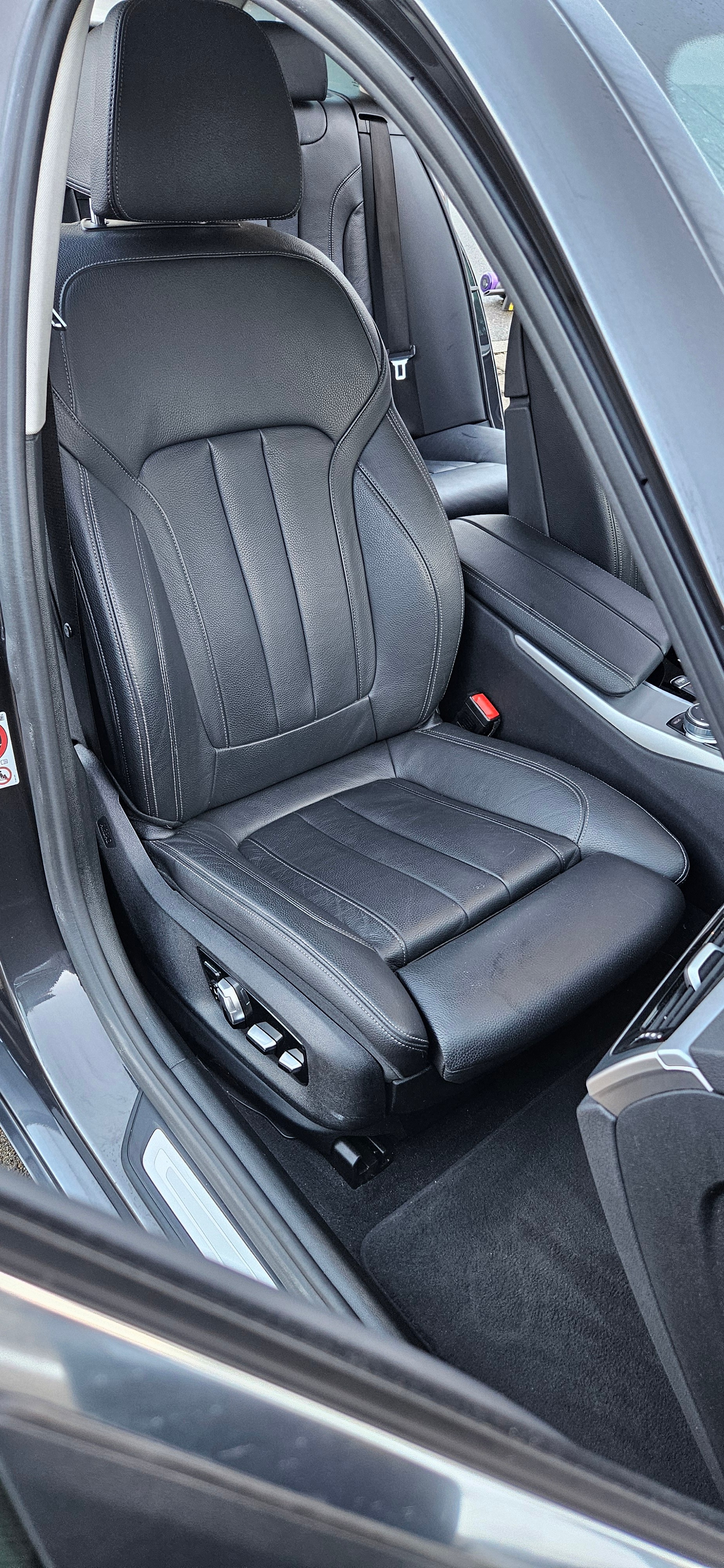 BMW 530d xDrive Touring Steptronic-image-8
