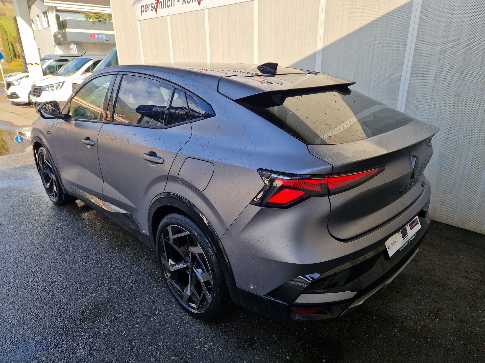 RENAULT Rafale 1.2 E-Tech Plug-in Hybrid 300 4x4 Atelier Alpine-showroom-element-2