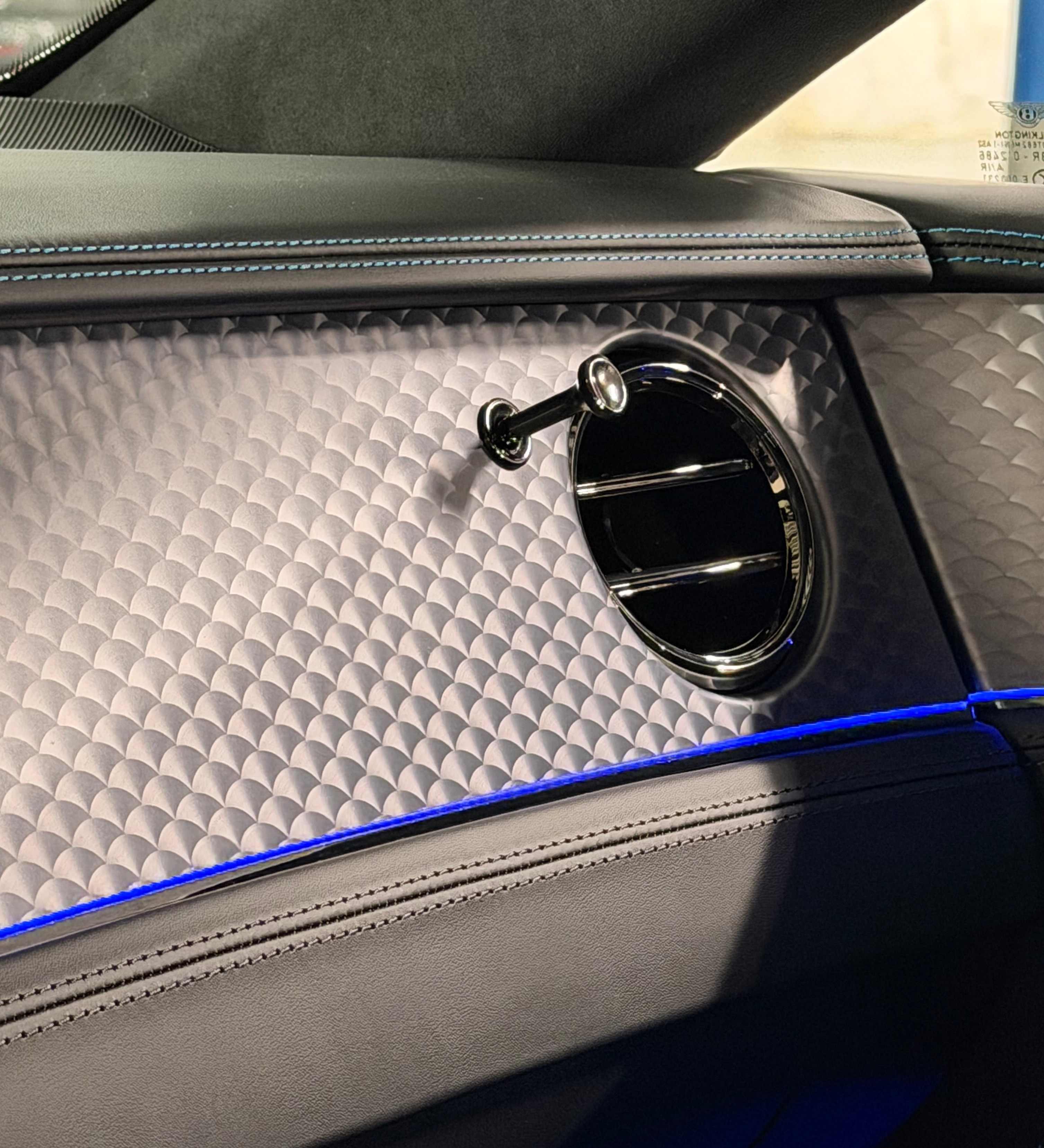 Image BENTLEY CONTINENTAL Continental GT 4.0 V8 PHEV Black Crystal