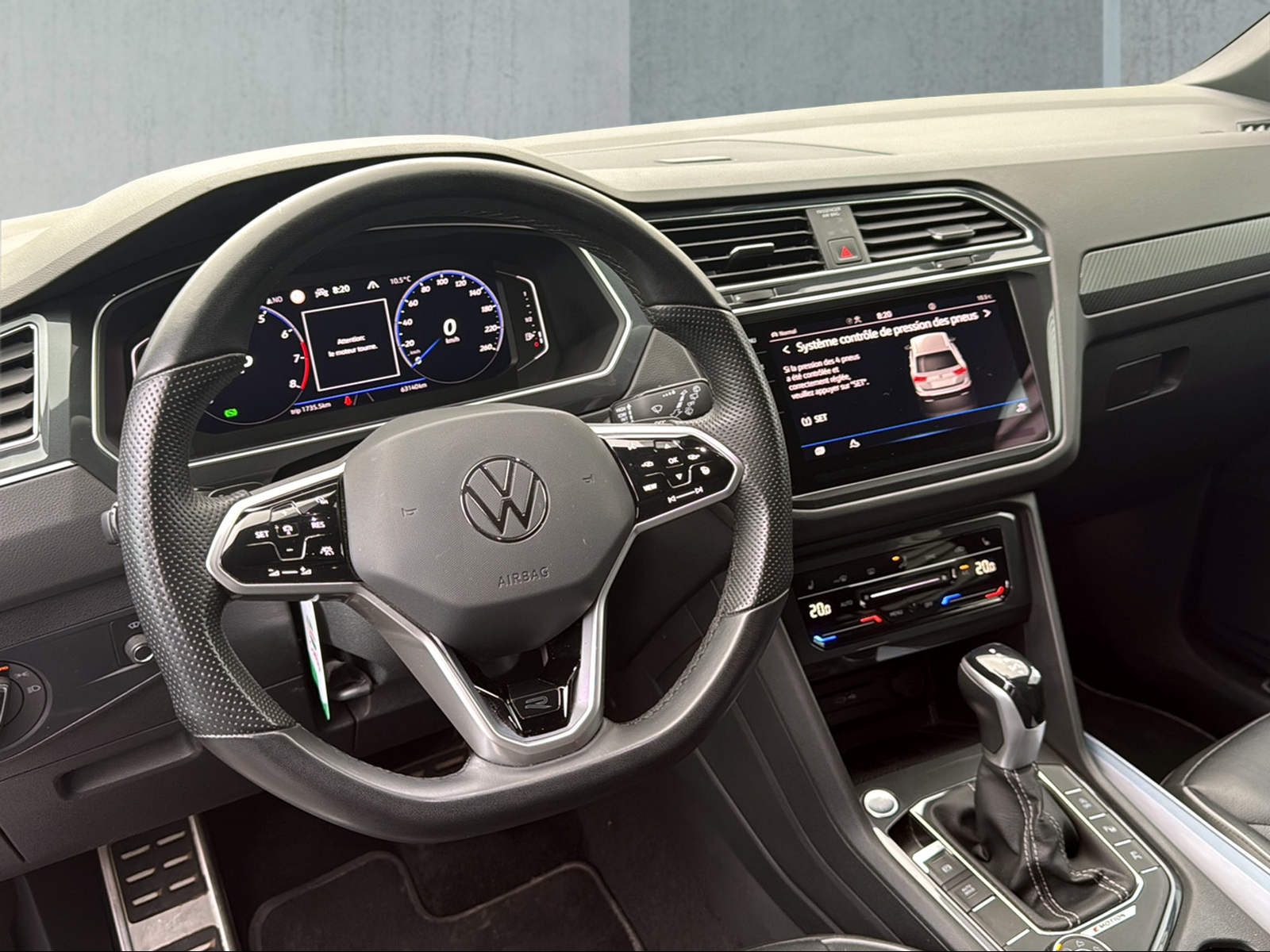VW Tiguan 2.0TSI R-Line 4Motion DSG-image-3
