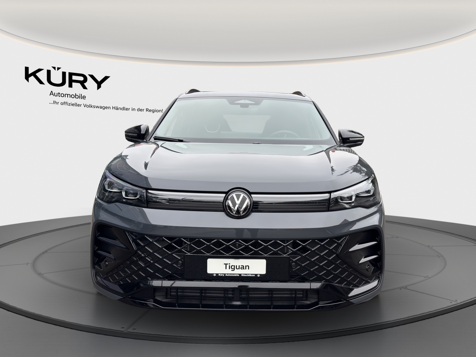 VW Tiguan 2.0 TSI DSG R-Line 4Motion-image-1