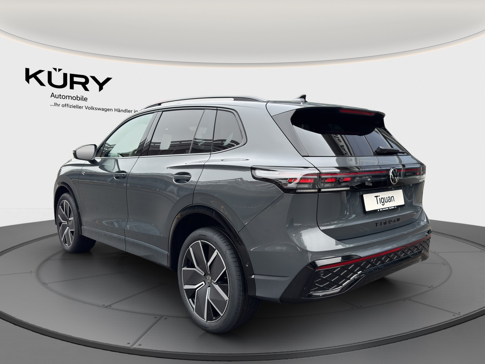 VW Tiguan 2.0 TSI DSG R-Line 4Motion-image-6