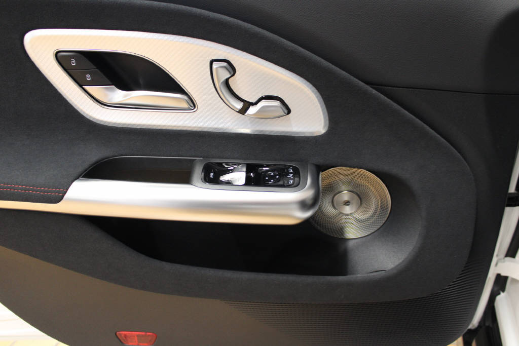 MERCEDES-BENZ CLA 220 4Matic AMG Line-image-11