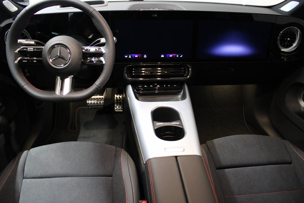 MERCEDES-BENZ CLA 220 4Matic AMG Line-image-7