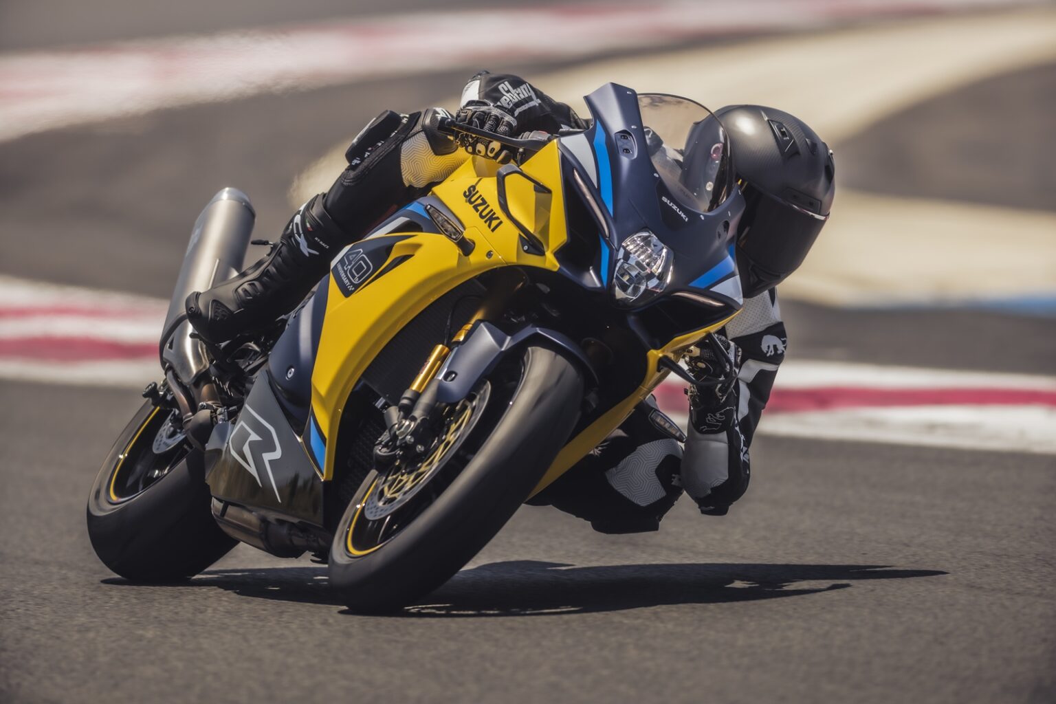 SUZUKI GSX-R1000RR Anniversary 40 th Jetzt Vorbestellen bei : MKL Suzuki Seeland-showroom-element-3