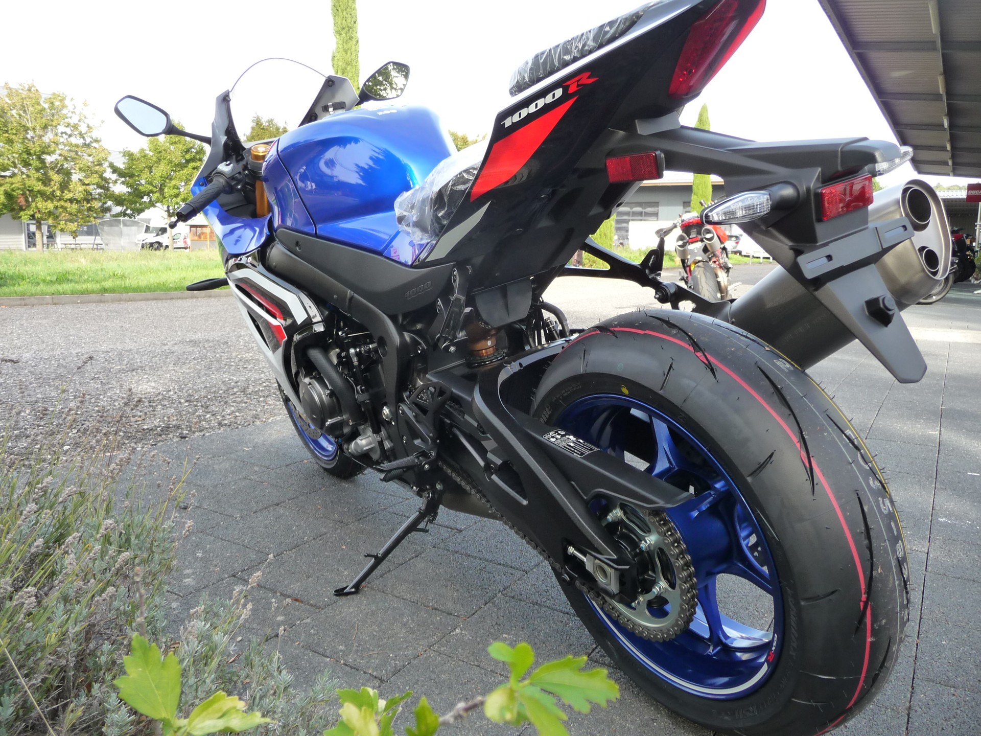 SUZUKI GSX-R1000RR Anniversary 40 th bei MKL Suzuki Seeland-showroom-element-3