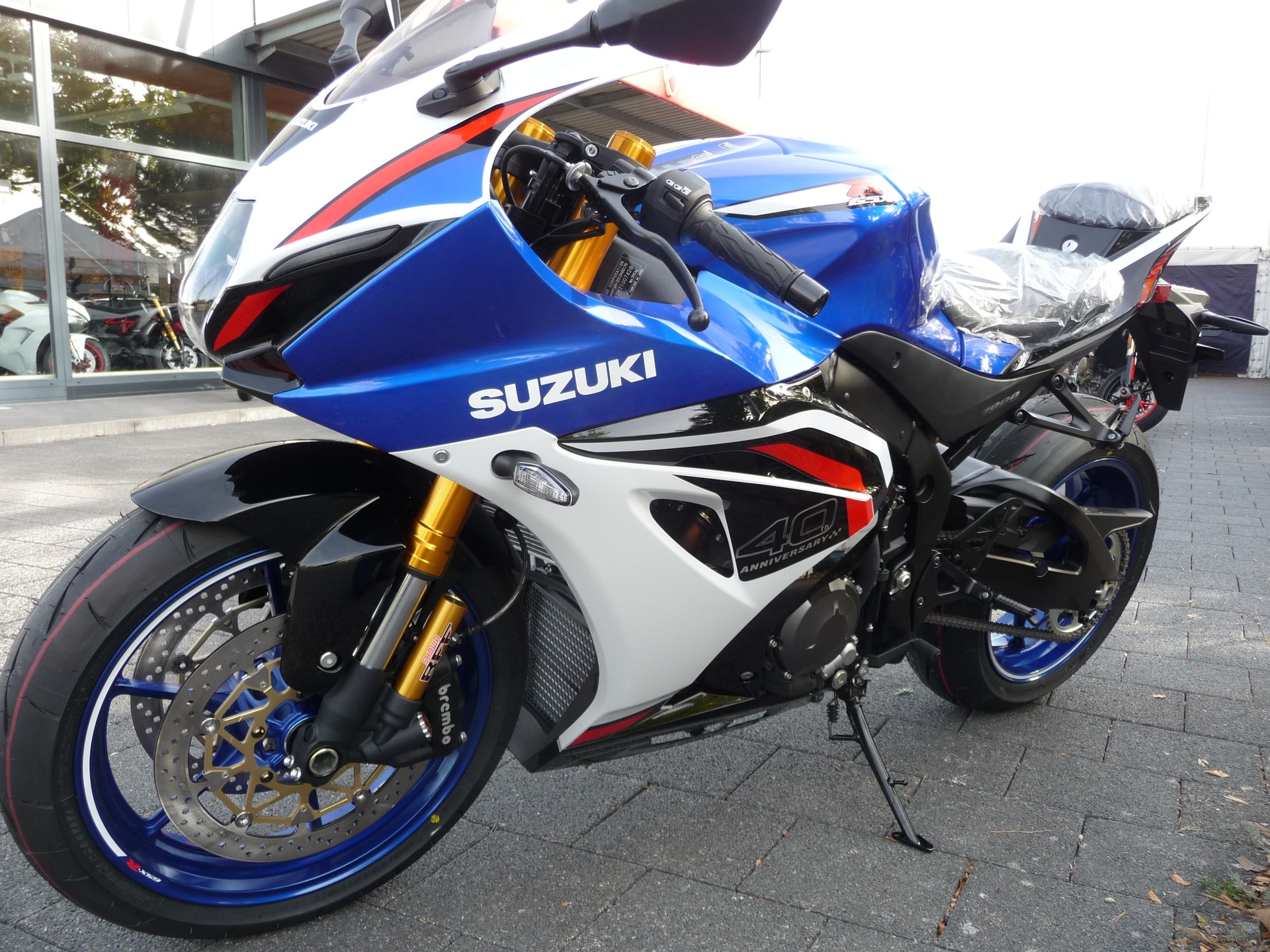SUZUKI GSX-R1000RR Anniversary 40 th bei MKL Suzuki Seeland-showroom-element-1