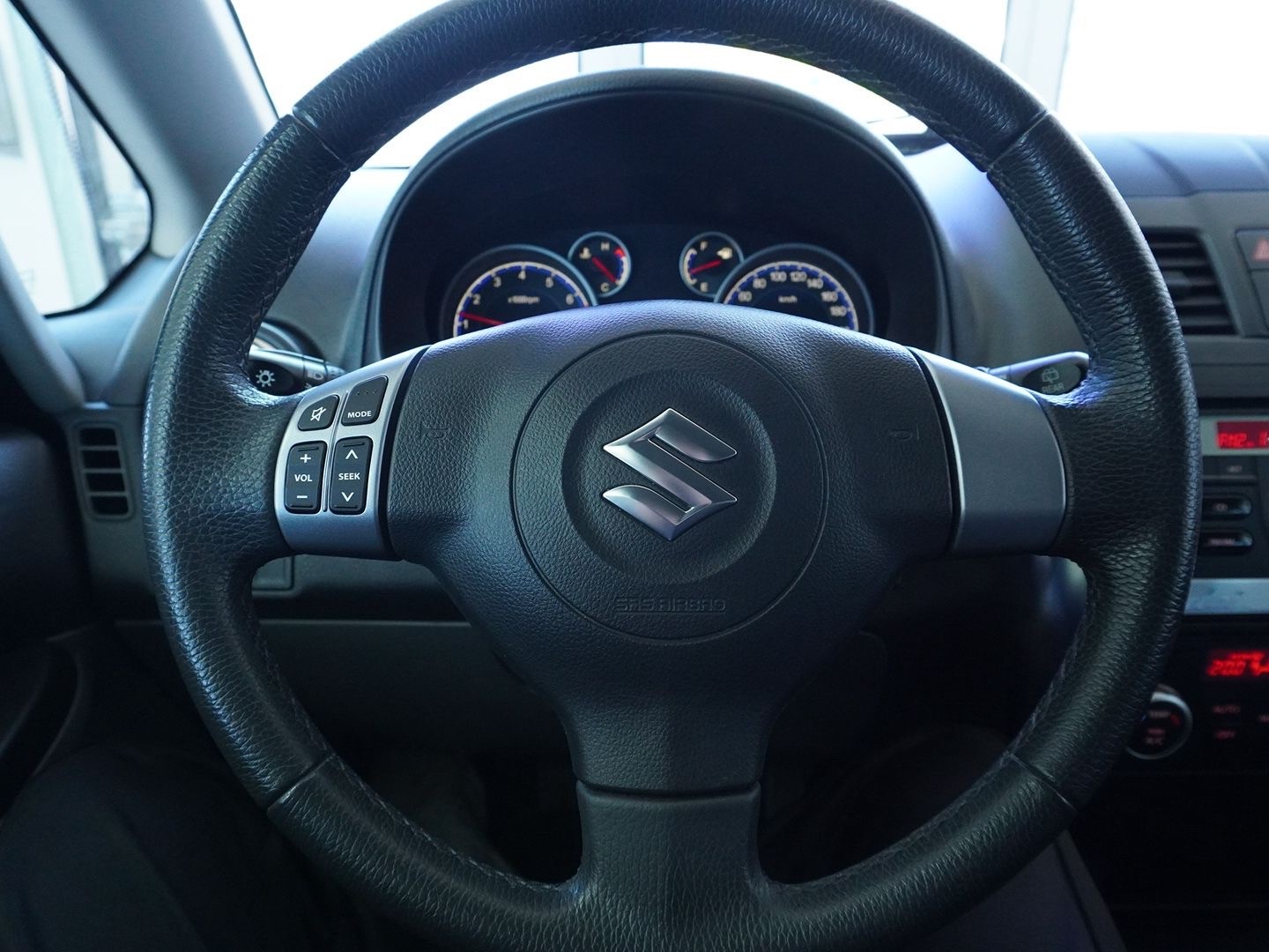 SUZUKI SX4 1.6 16V GL Top Piz Sulai 4WD-image-6