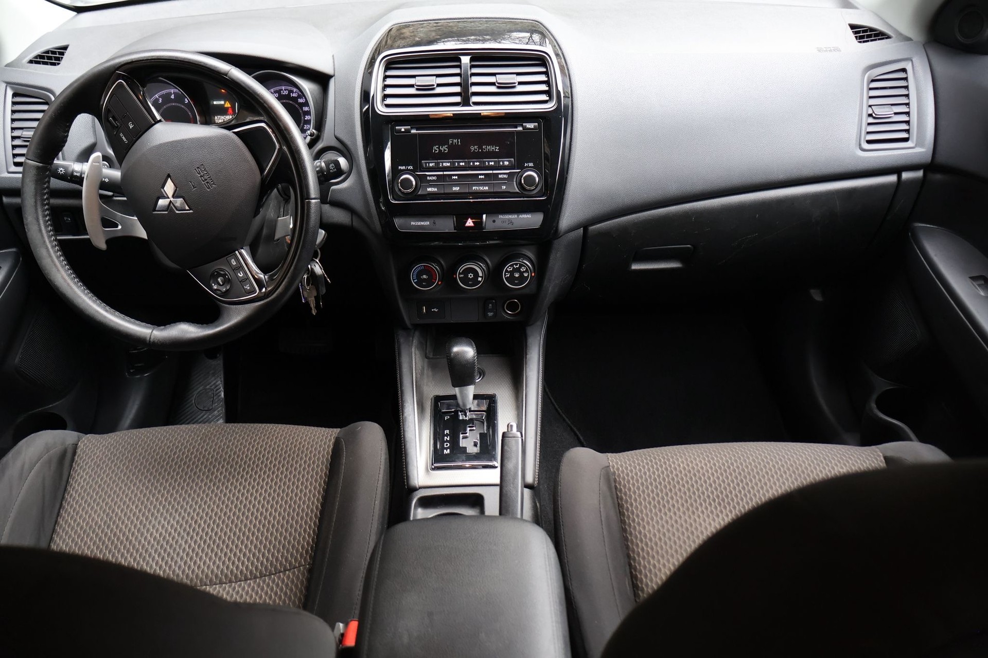 MITSUBISHI ASX 2.0 MIVEC Value 4WD Automat-image-6