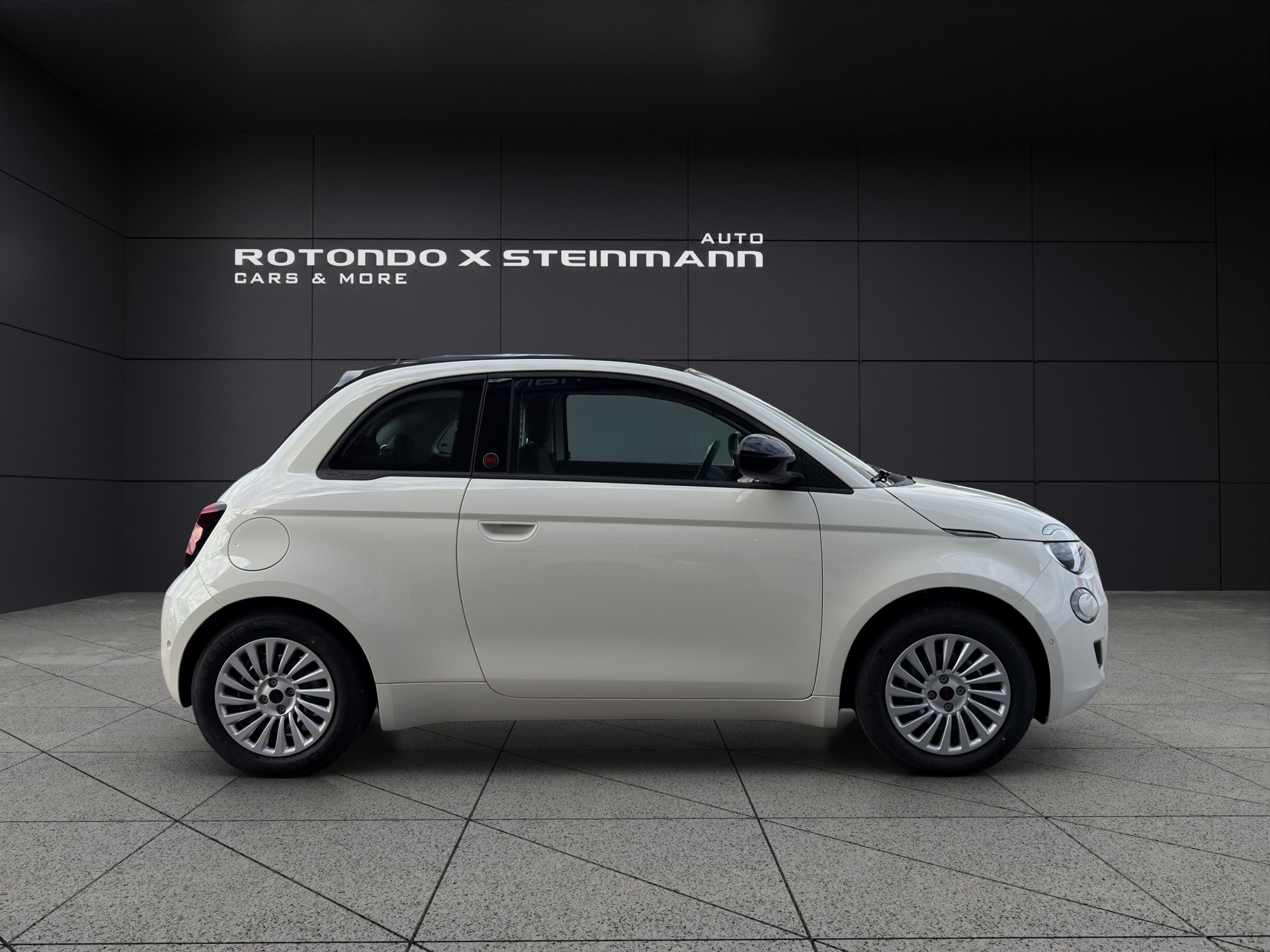 FIAT 500 C Electric RED Edi. 87 kW-image-3