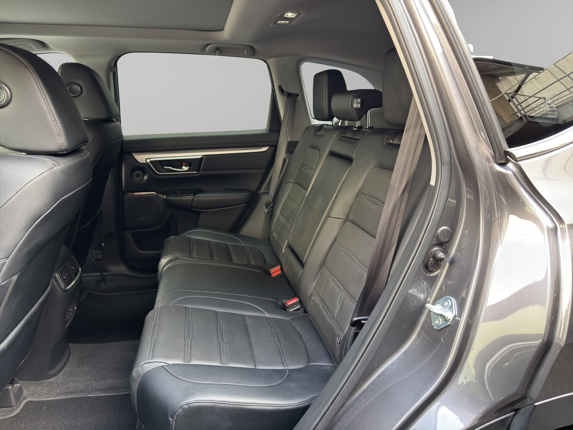 HONDA CR-V 2.0 i-MMD Executive 4WD-image-16