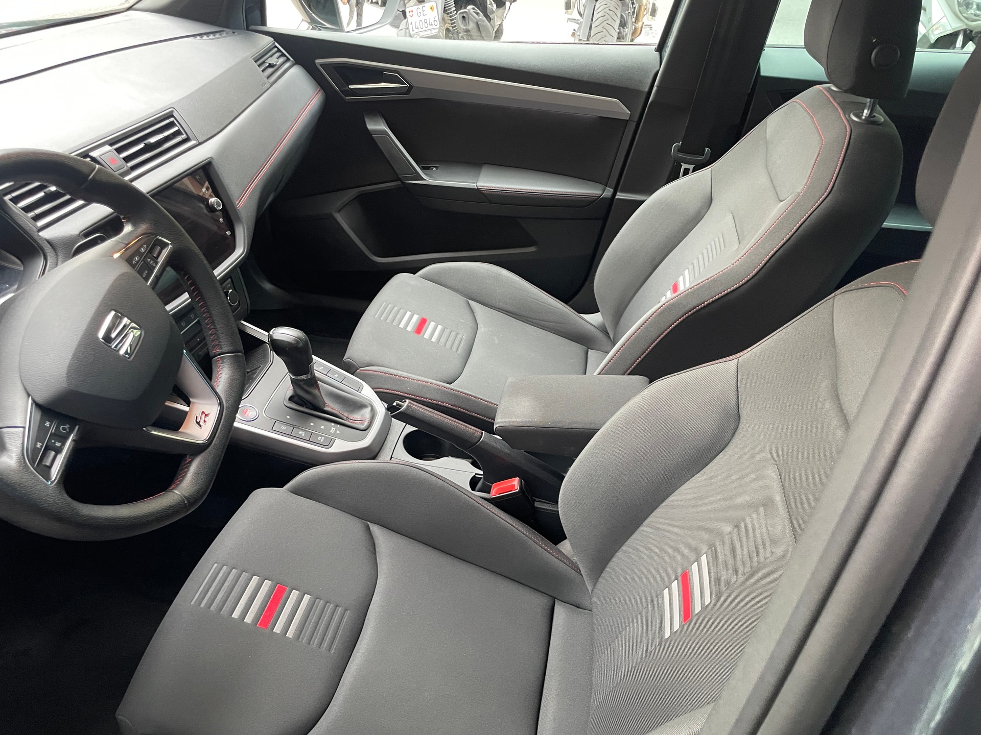 SEAT Arona 1.0TSI FR-image-5