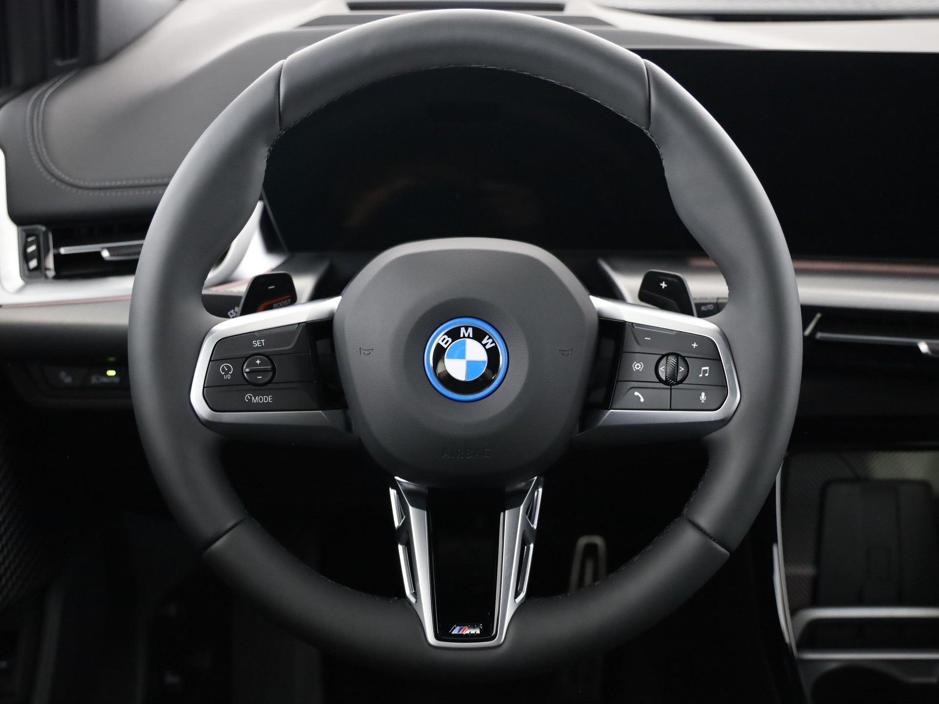 BMW 230e xDrive Active Tourer-image-18