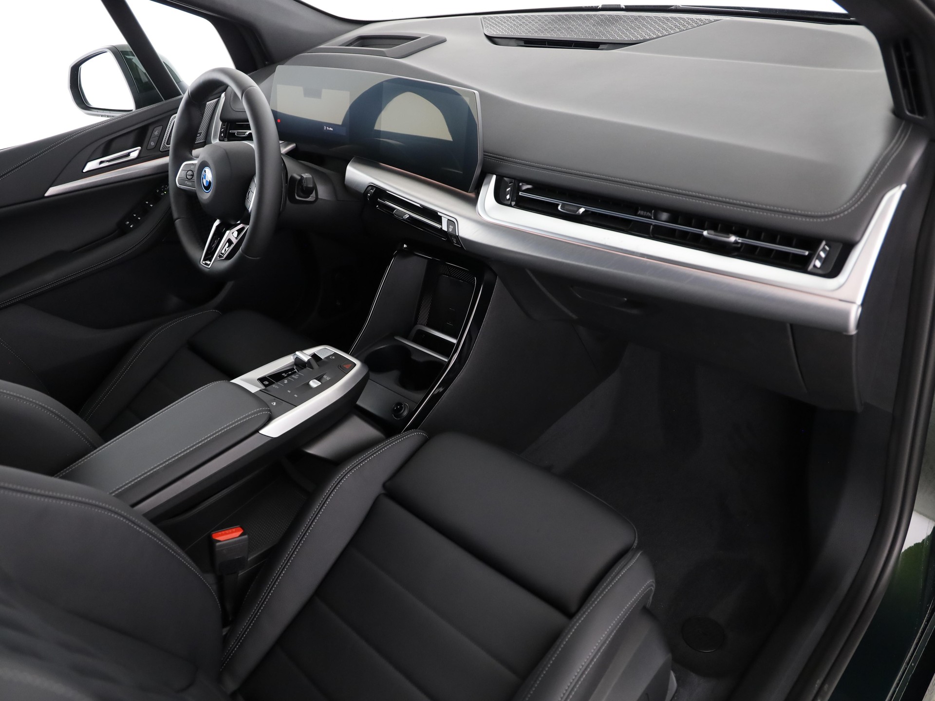 BMW 230e xDrive Active Tourer-image-14