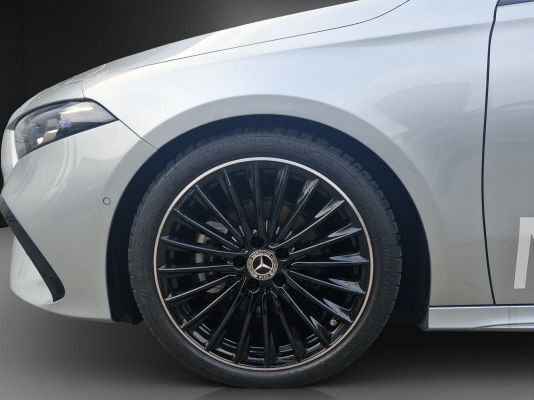MERCEDES-BENZ A 180 d 8G-DCT-image-3