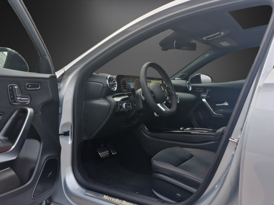 MERCEDES-BENZ A 180 d 8G-DCT-image-7