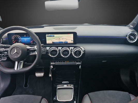 MERCEDES-BENZ A 180 d 8G-DCT-image-8