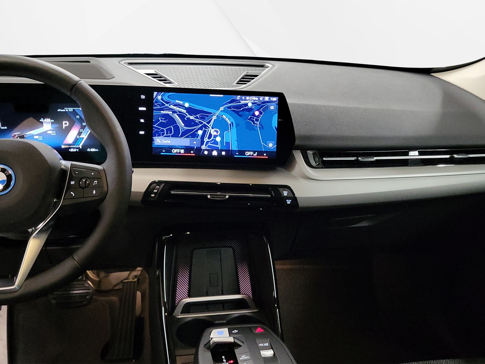 BMW iX1 xDrive 30-image-14