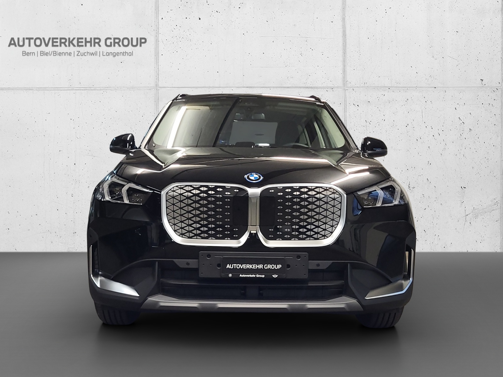 BMW iX1 xDrive 30-showroom-element-1