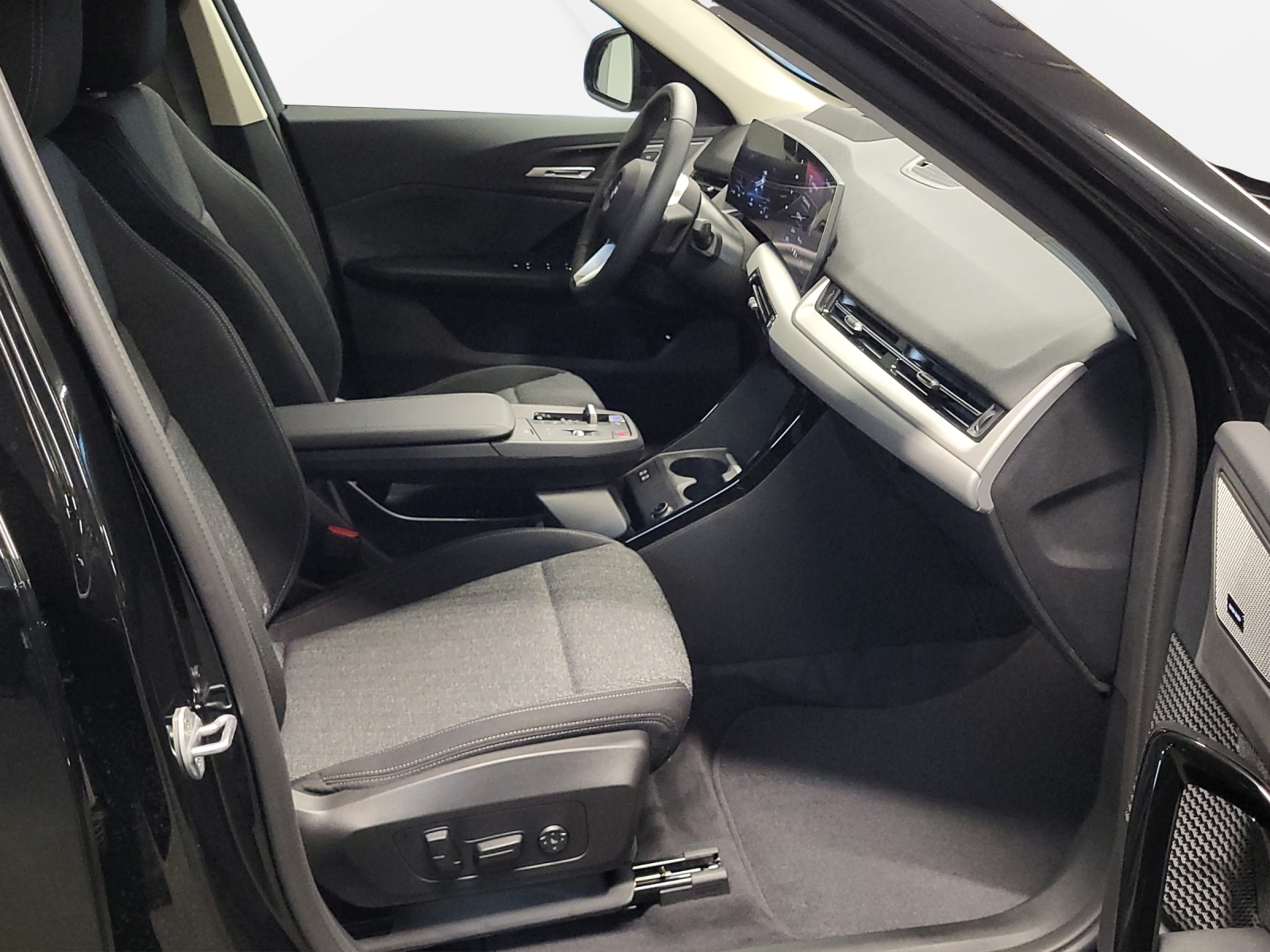 BMW iX1 xDrive 30-image-10