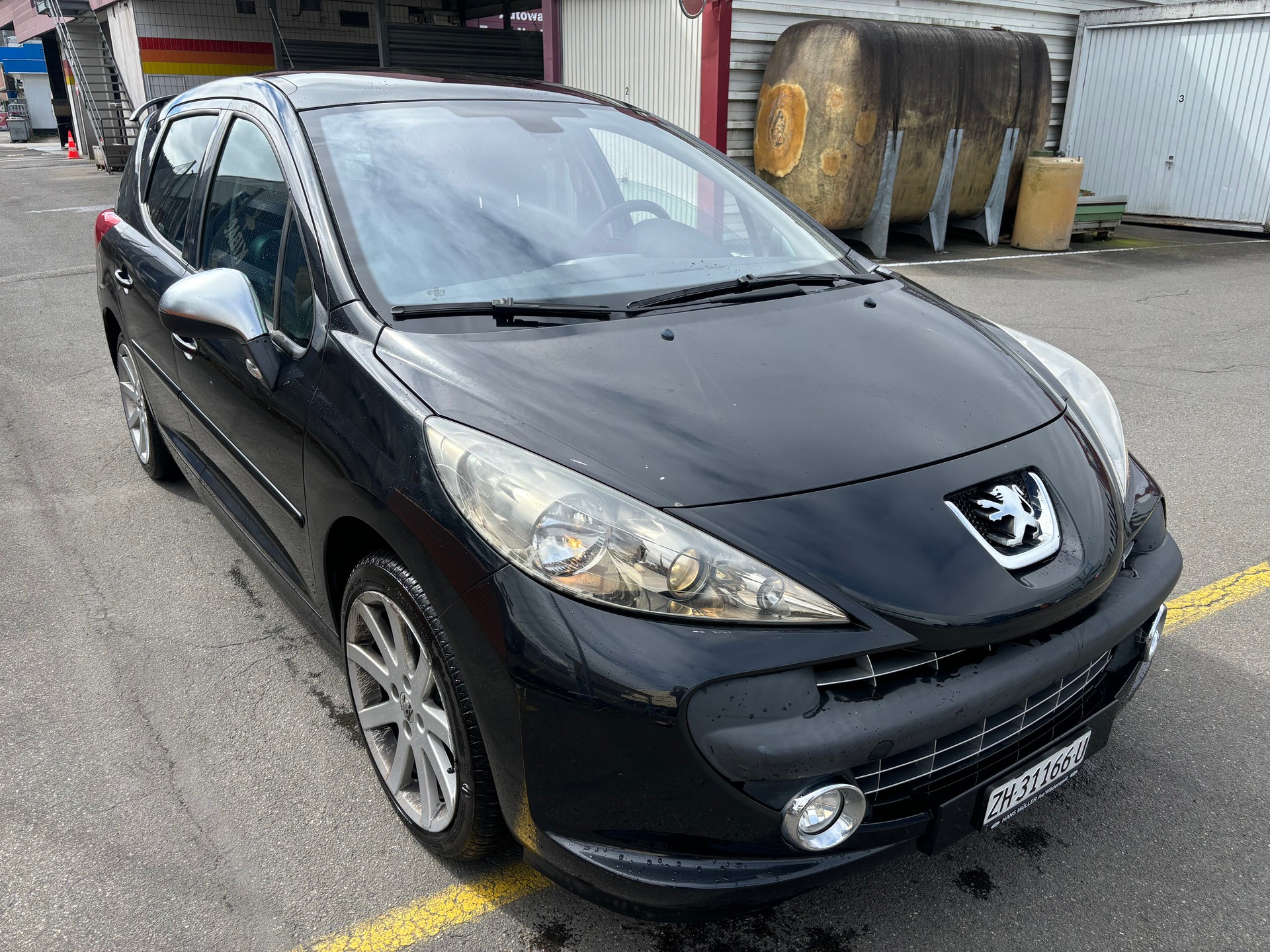 PEUGEOT 207 SW 1.6 16V Turbo GTi-image-1
