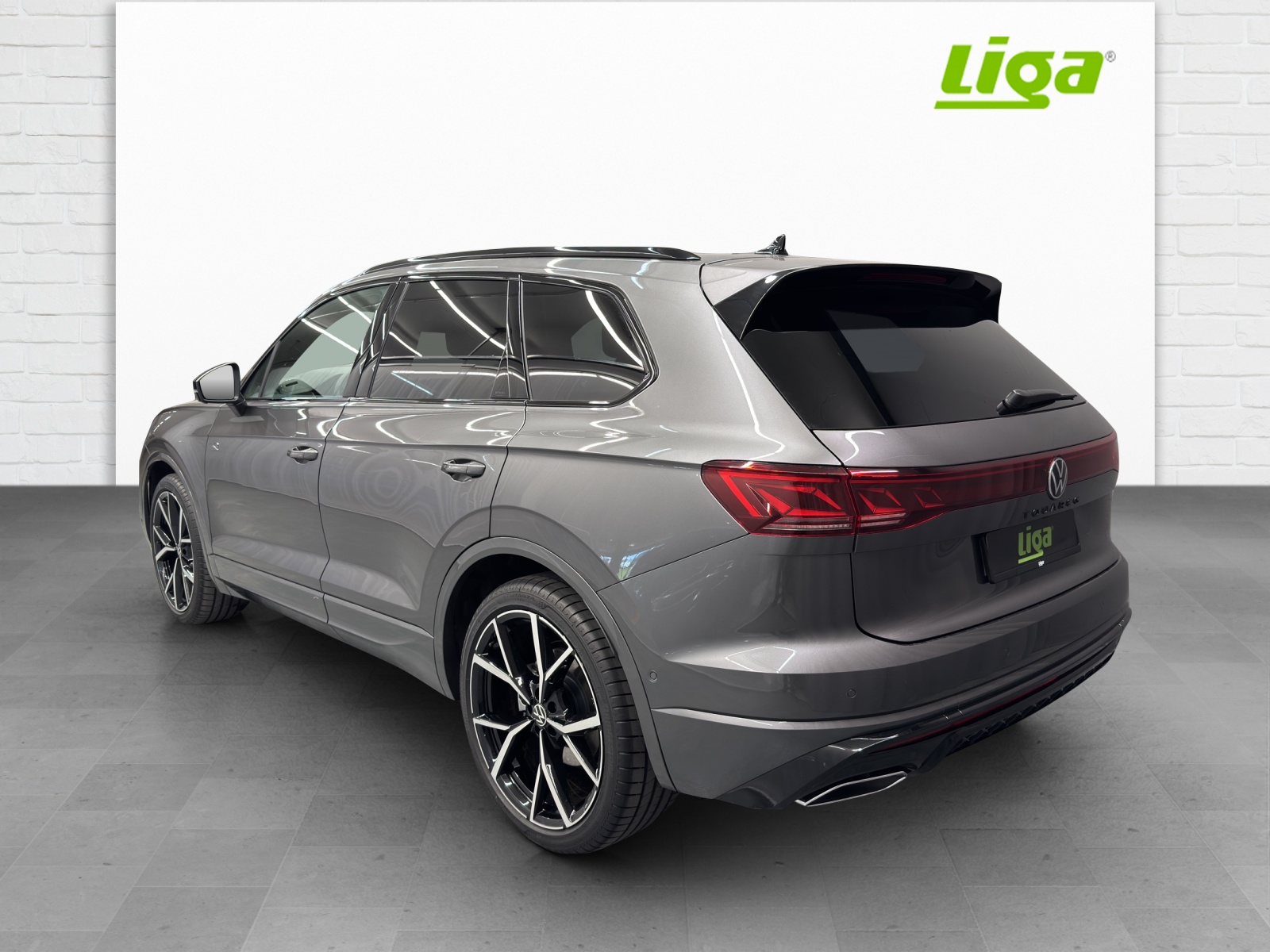 VW Touareg 3.0 V6 TDI 286 R-Line Final Edition-showroom-element-3