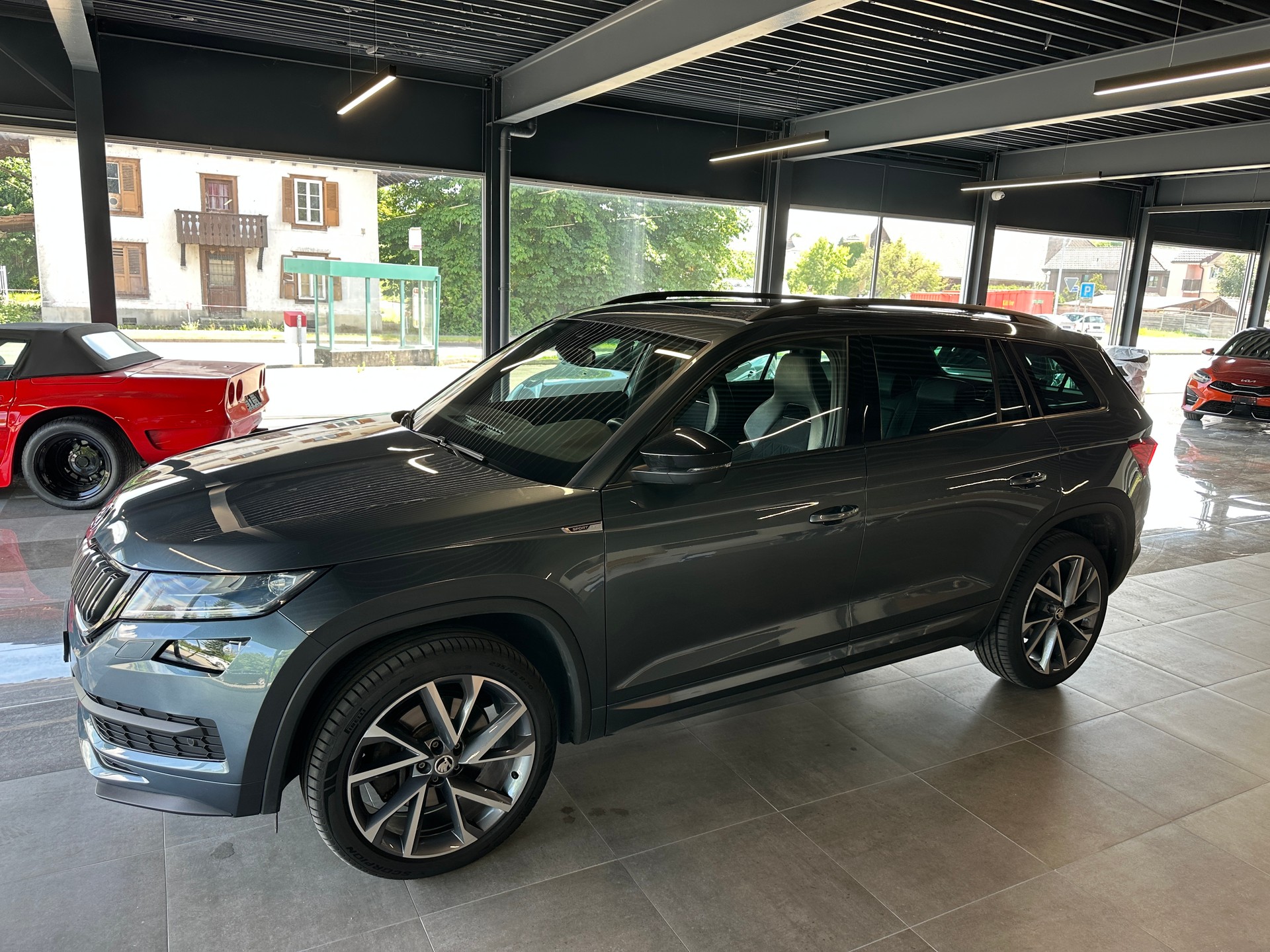 SKODA Kodiaq 2.0 TSI 4x4 Sport Line 7pl.-image-0