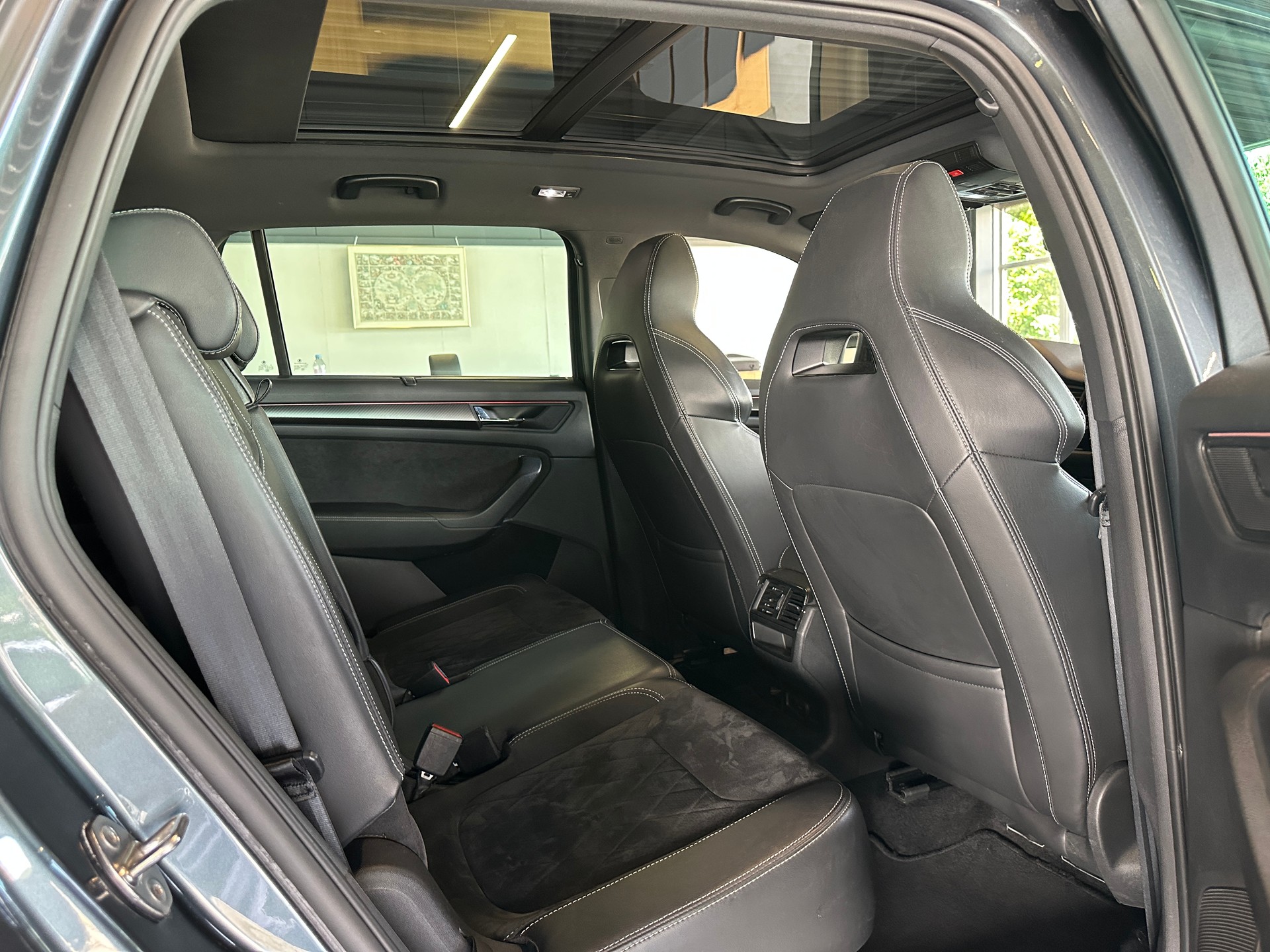 SKODA Kodiaq 2.0 TSI 4x4 Sport Line 7pl.-image-13