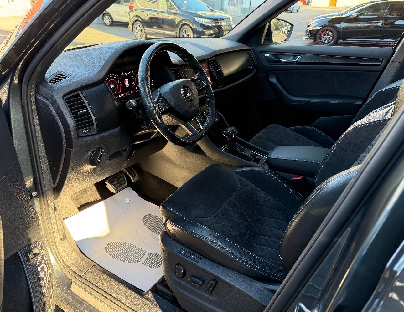 SKODA Kodiaq 2.0 TSI 4x4 Sport Line 7pl.-image-10
