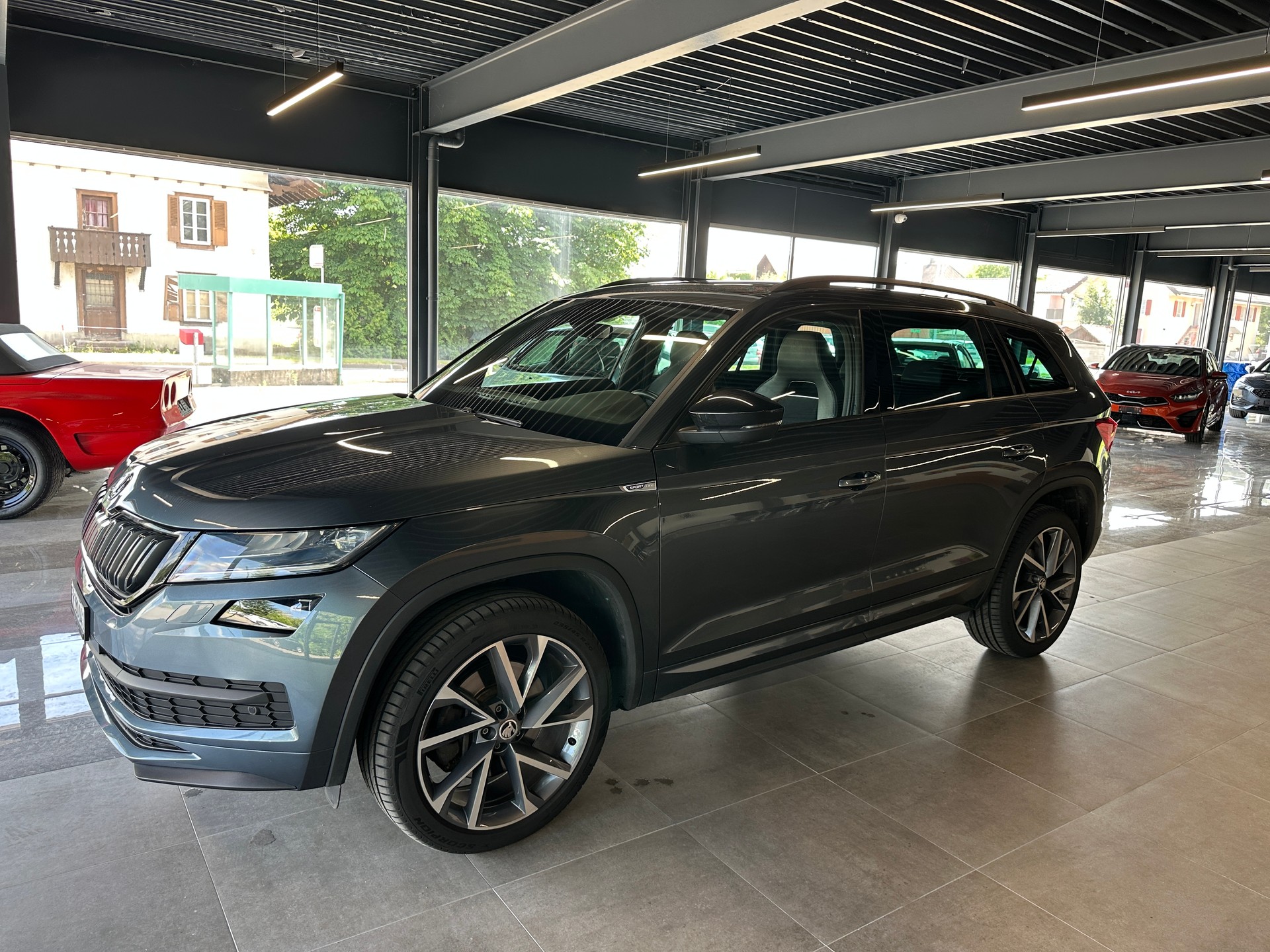 SKODA Kodiaq 2.0 TSI 4x4 Sport Line 7pl.-image-1