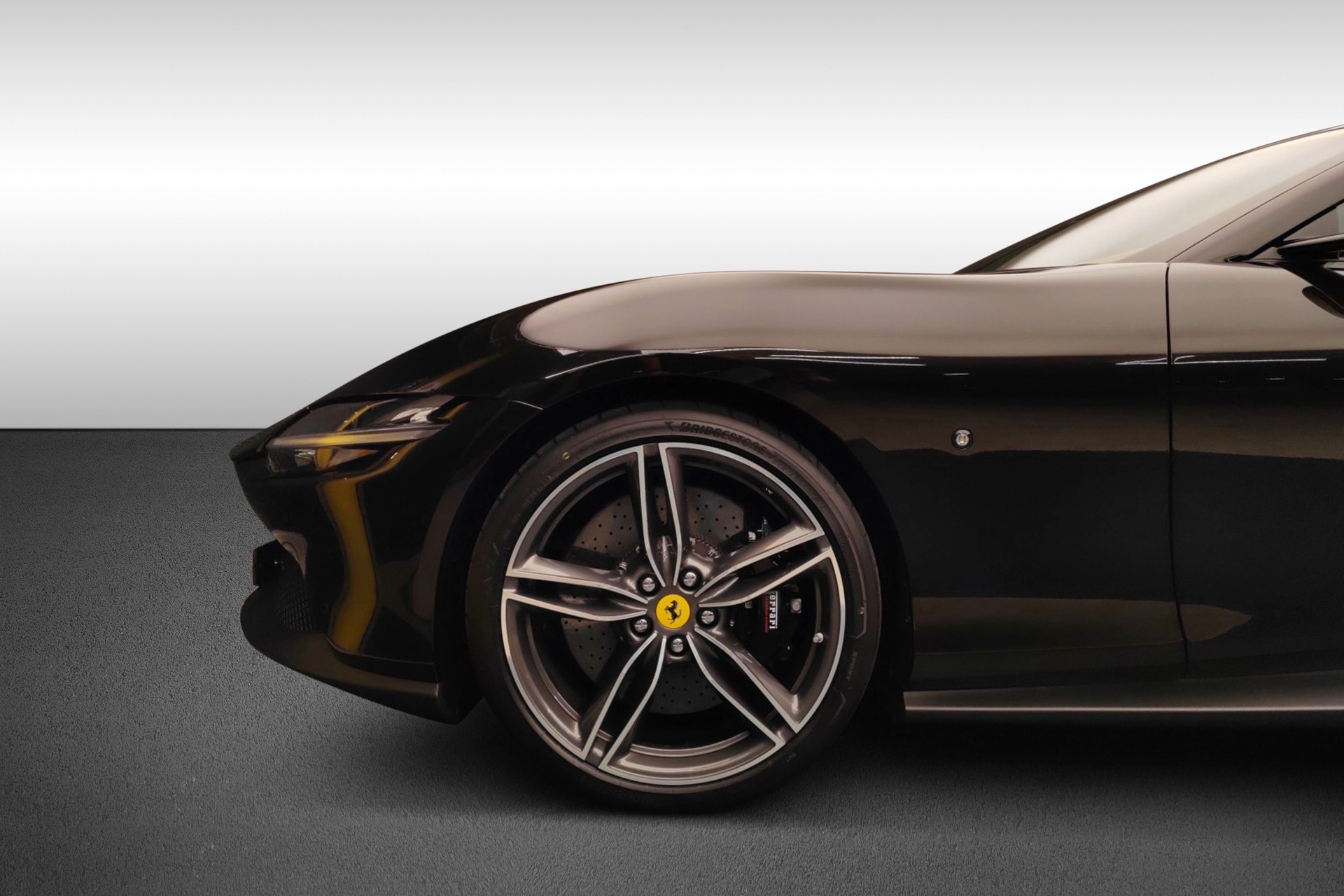 FERRARI Roma Spider-image-8