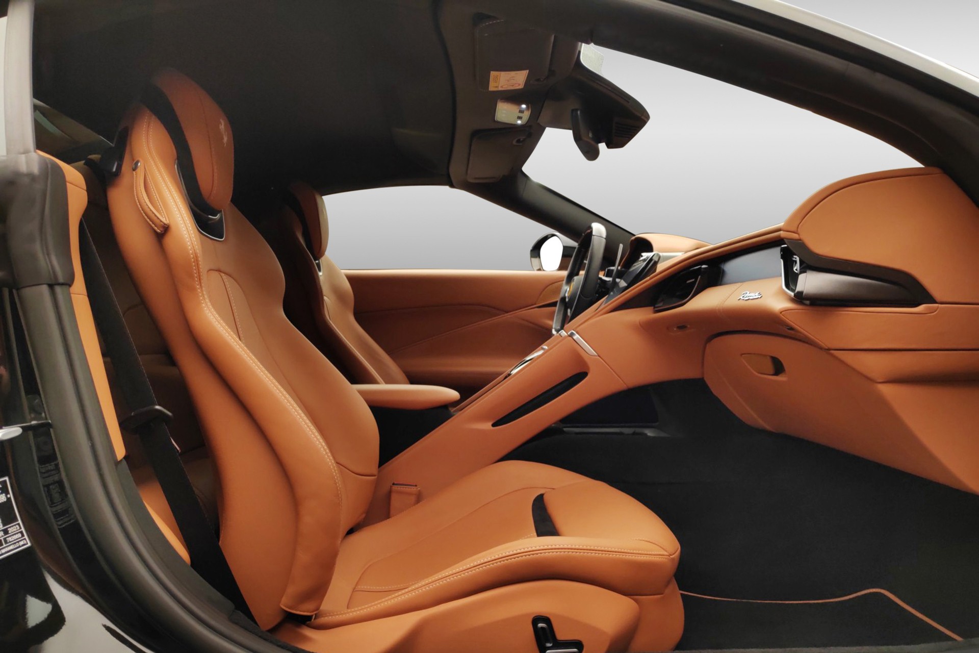 FERRARI Roma Spider-image-17