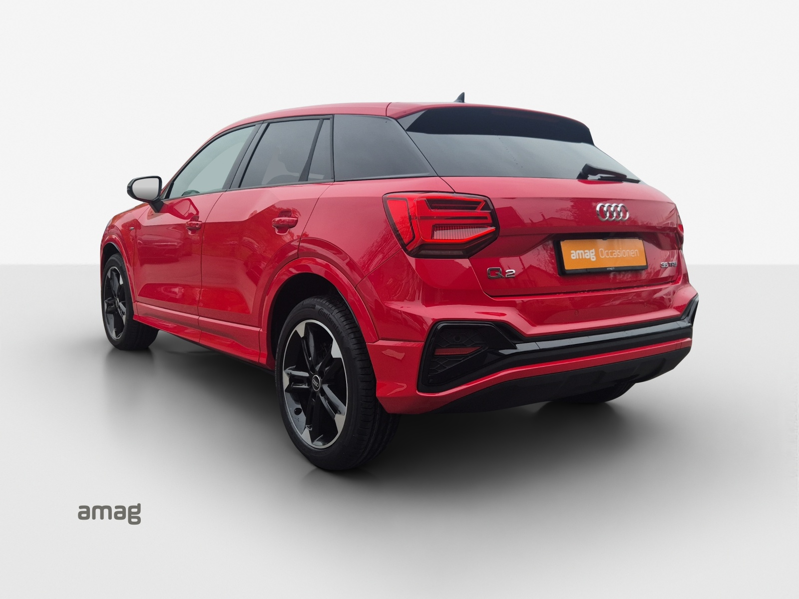 AUDI Q2 35 TFSI S line S-tronic-image-2
