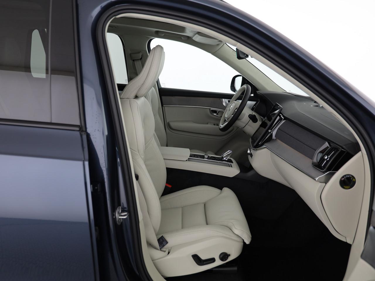 VOLVO XC90 2.0 T8 TE Ultra Dark eAWD-image-12