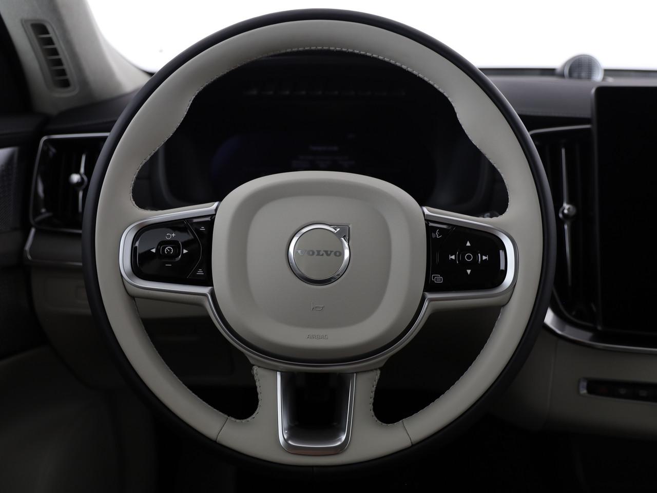 VOLVO XC90 2.0 T8 TE Ultra Dark eAWD-image-15
