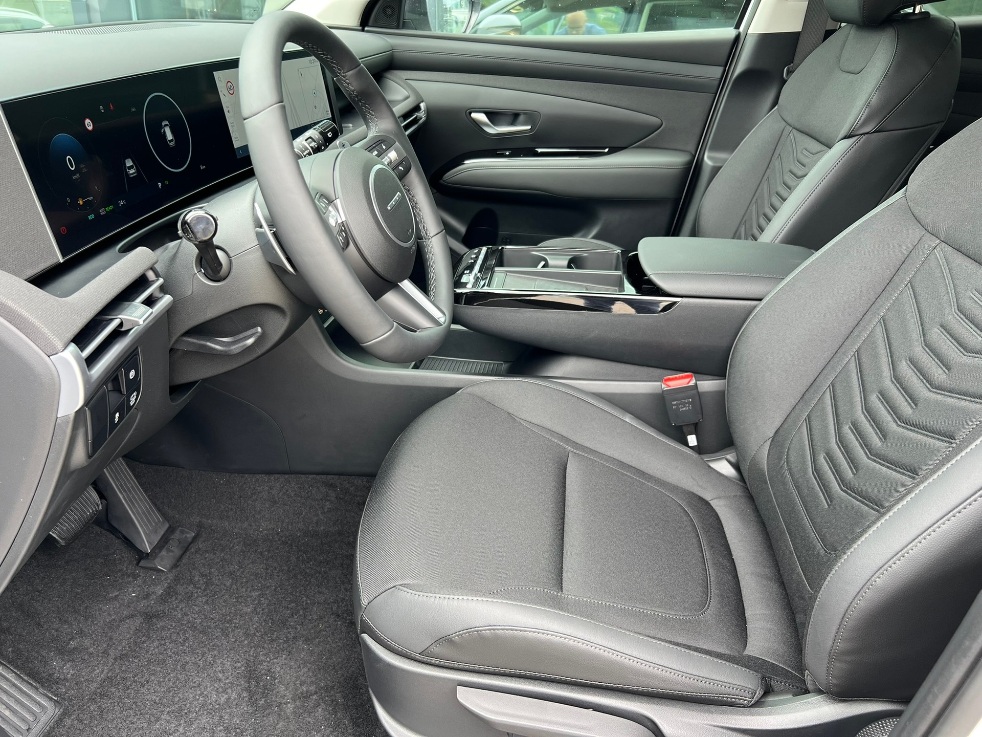 HYUNDAI Tucson 1.6 TGDI HEV Amplia 2WD-image-6