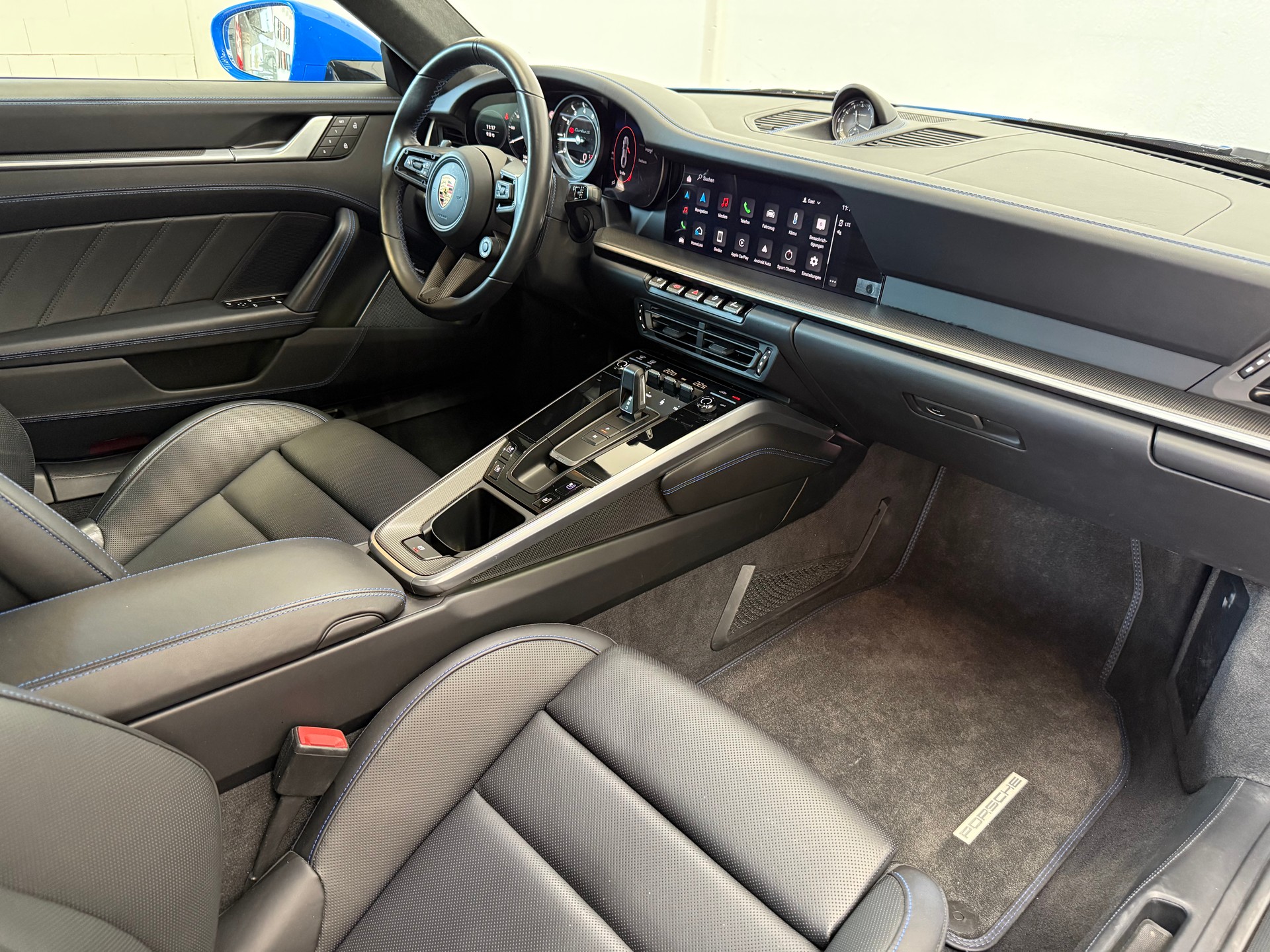 PORSCHE 911 Turbo S PDK | Shark blue | Aero Paket | Porsche Approved-image-13
