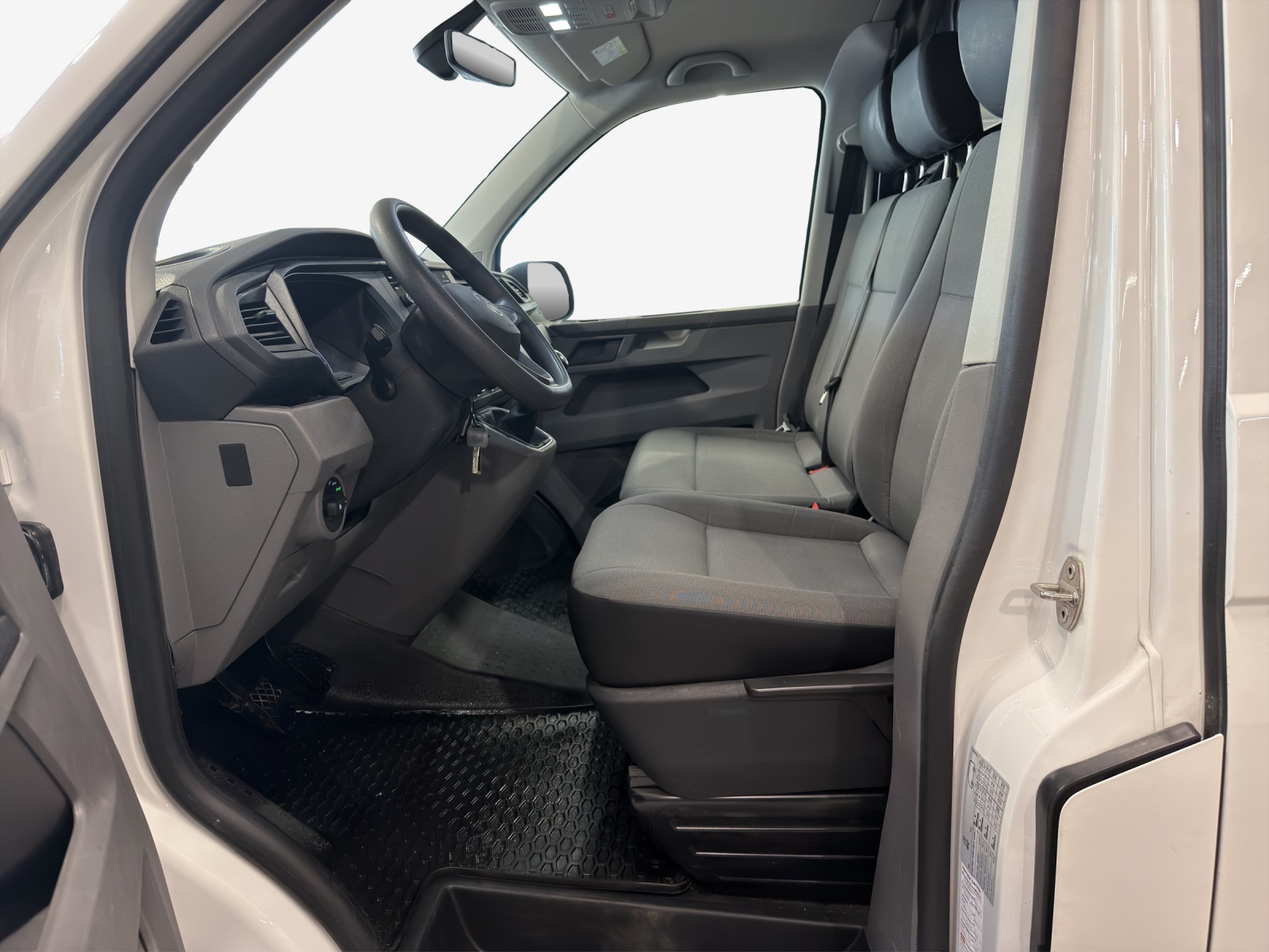 VW T6.1 2.0 TDI-image-7