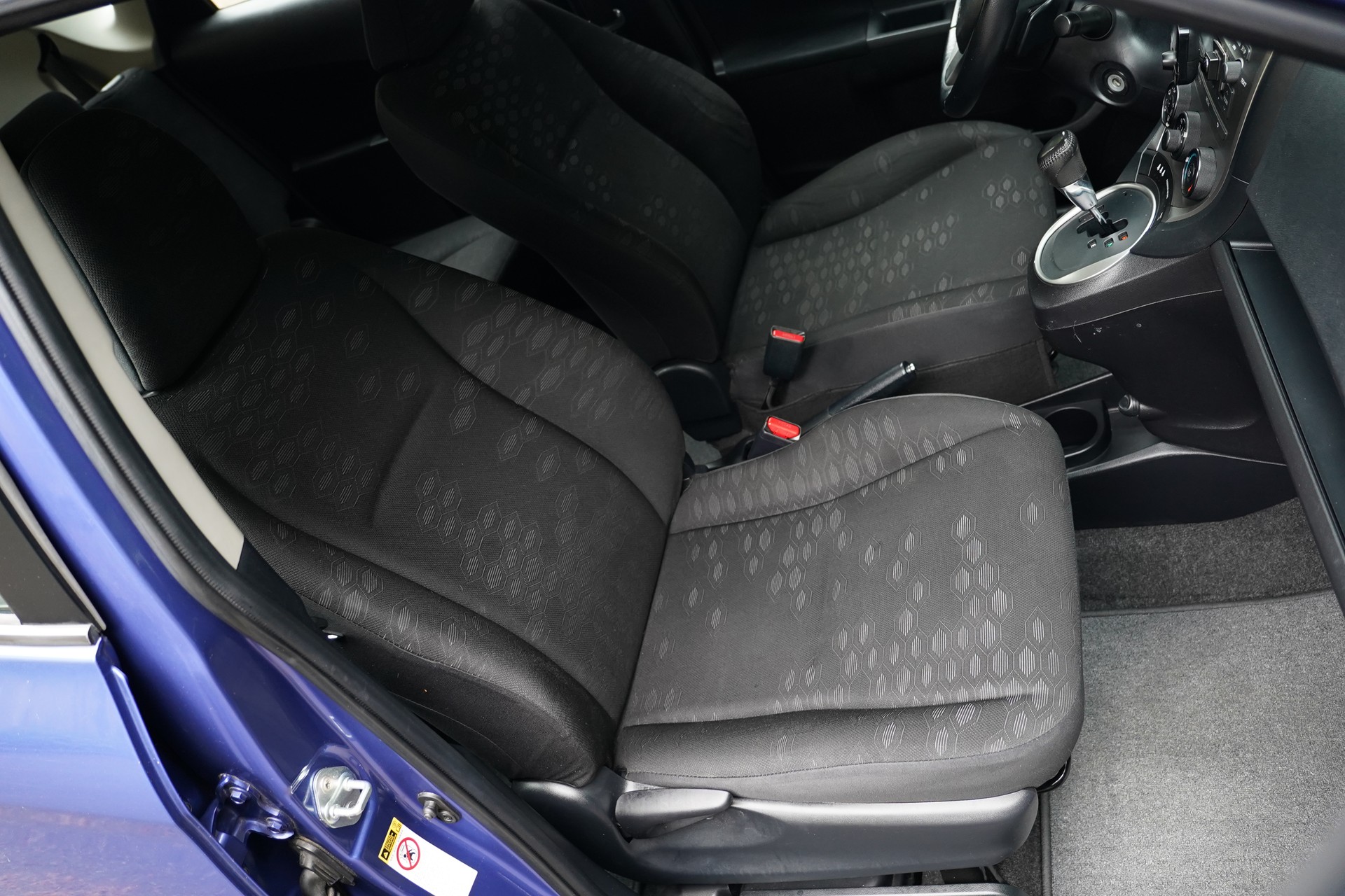 SUBARU Trezia 1.4D Swiss Automatic-image-14