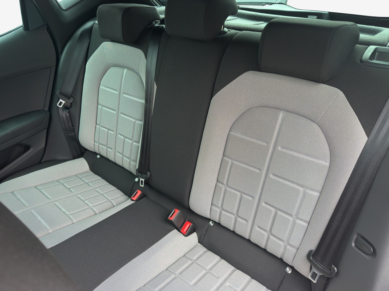 SEAT Ibiza 1.0 EcoTSI Move FR DSG-image-11