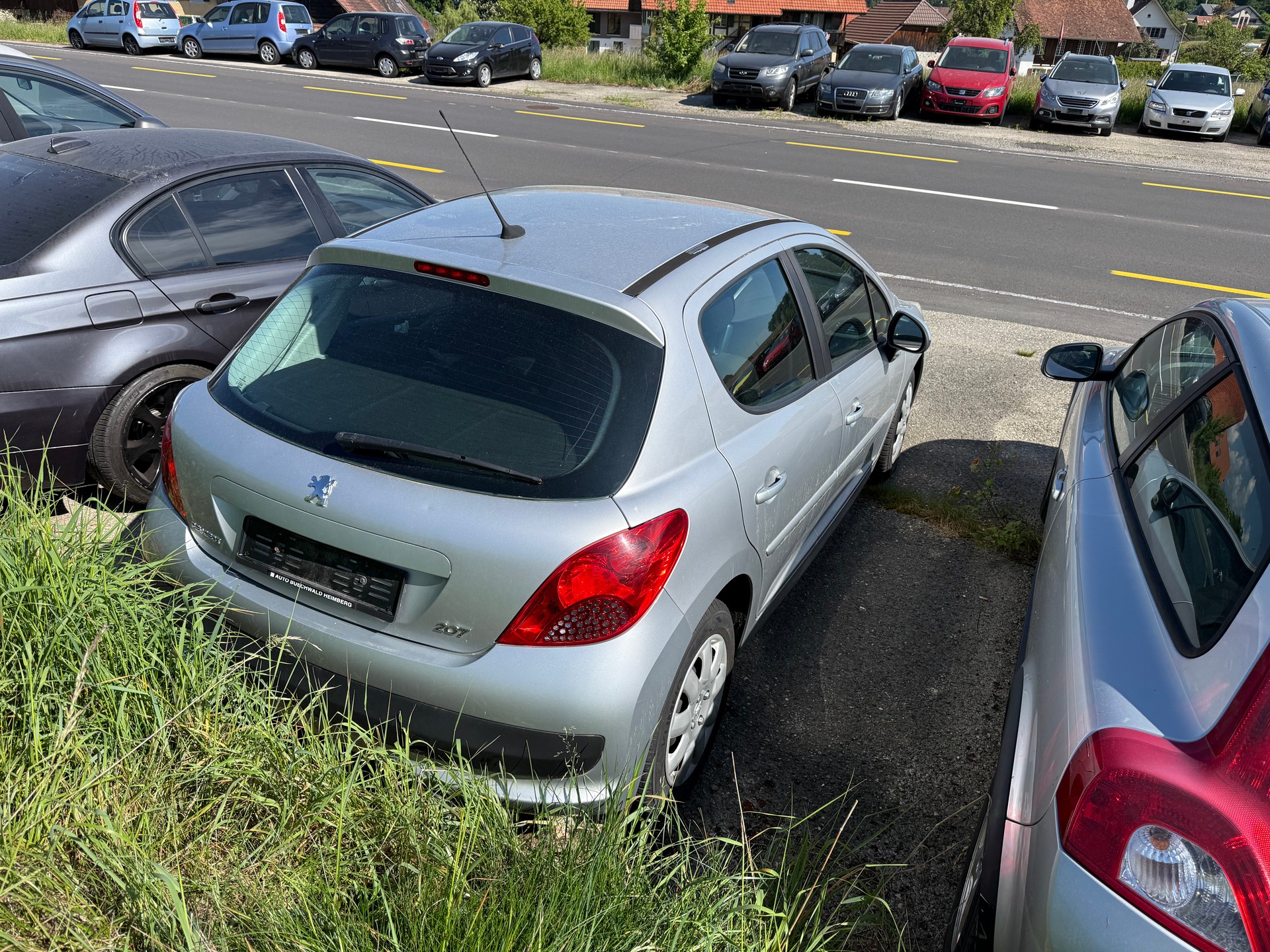 PEUGEOT 207 1.4 16V Trendy-image-4