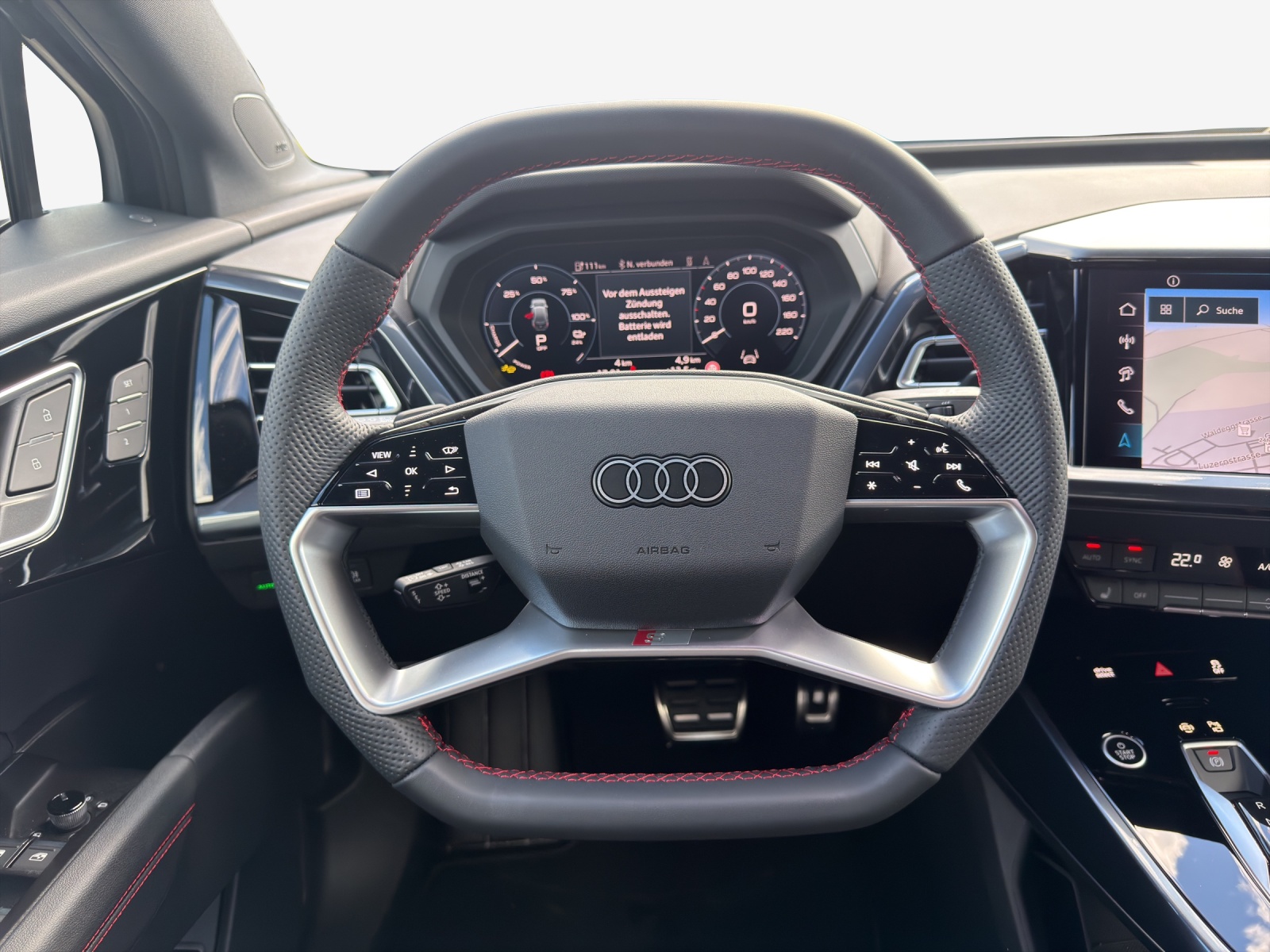 AUDI Q4 e-tron 45 Edition Swiss Ski quattro-image-9