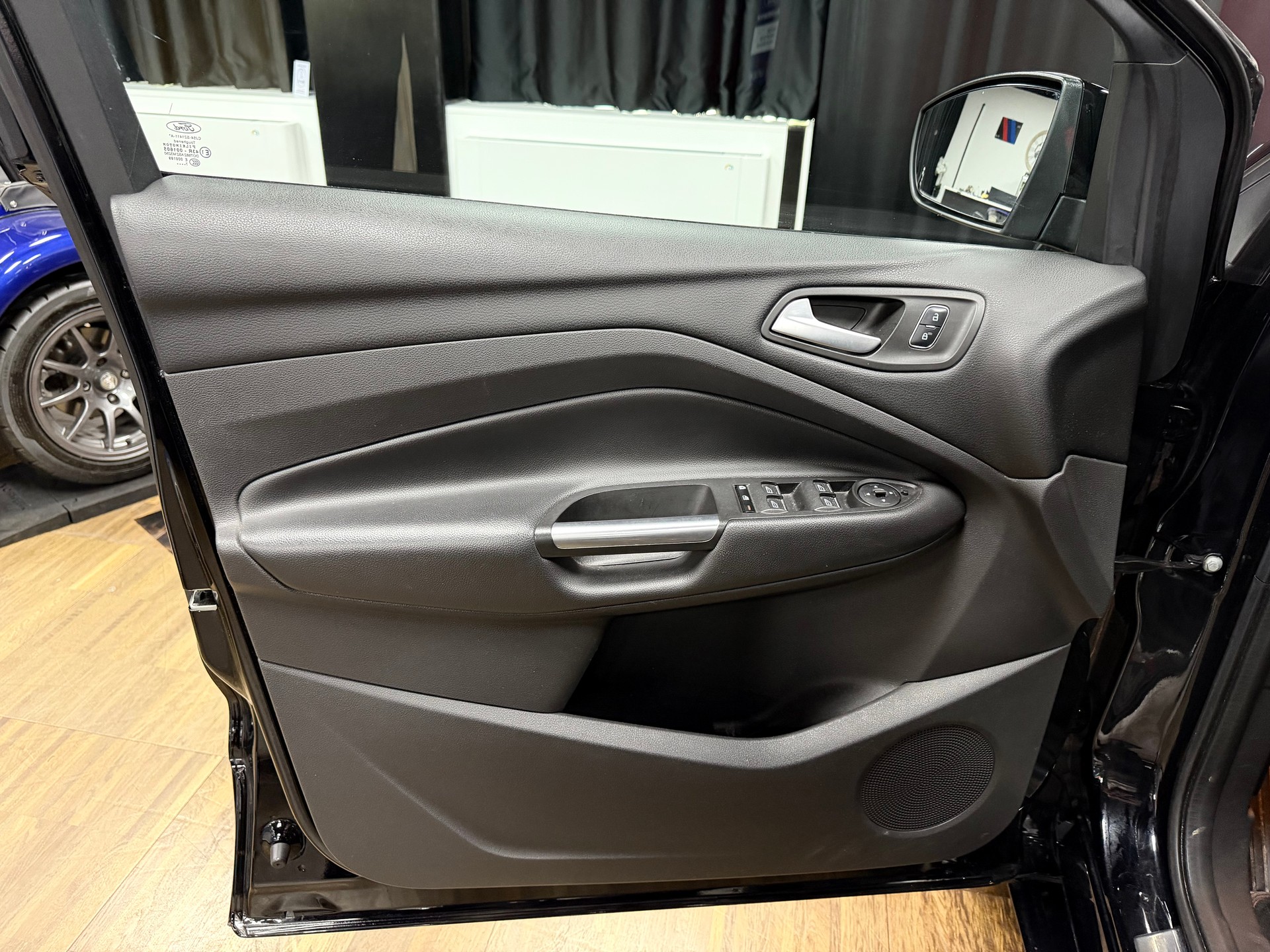 FORD Kuga 1.5 SCTi ST Line High 4WD Automatic-image-12