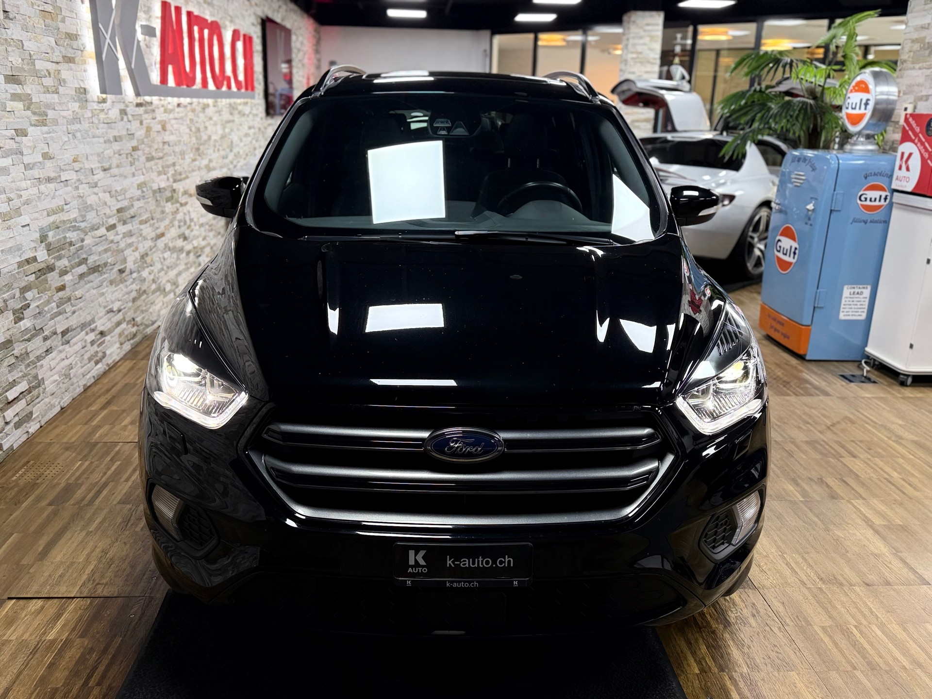 FORD Kuga 1.5 SCTi ST Line High 4WD Automatic-image-6