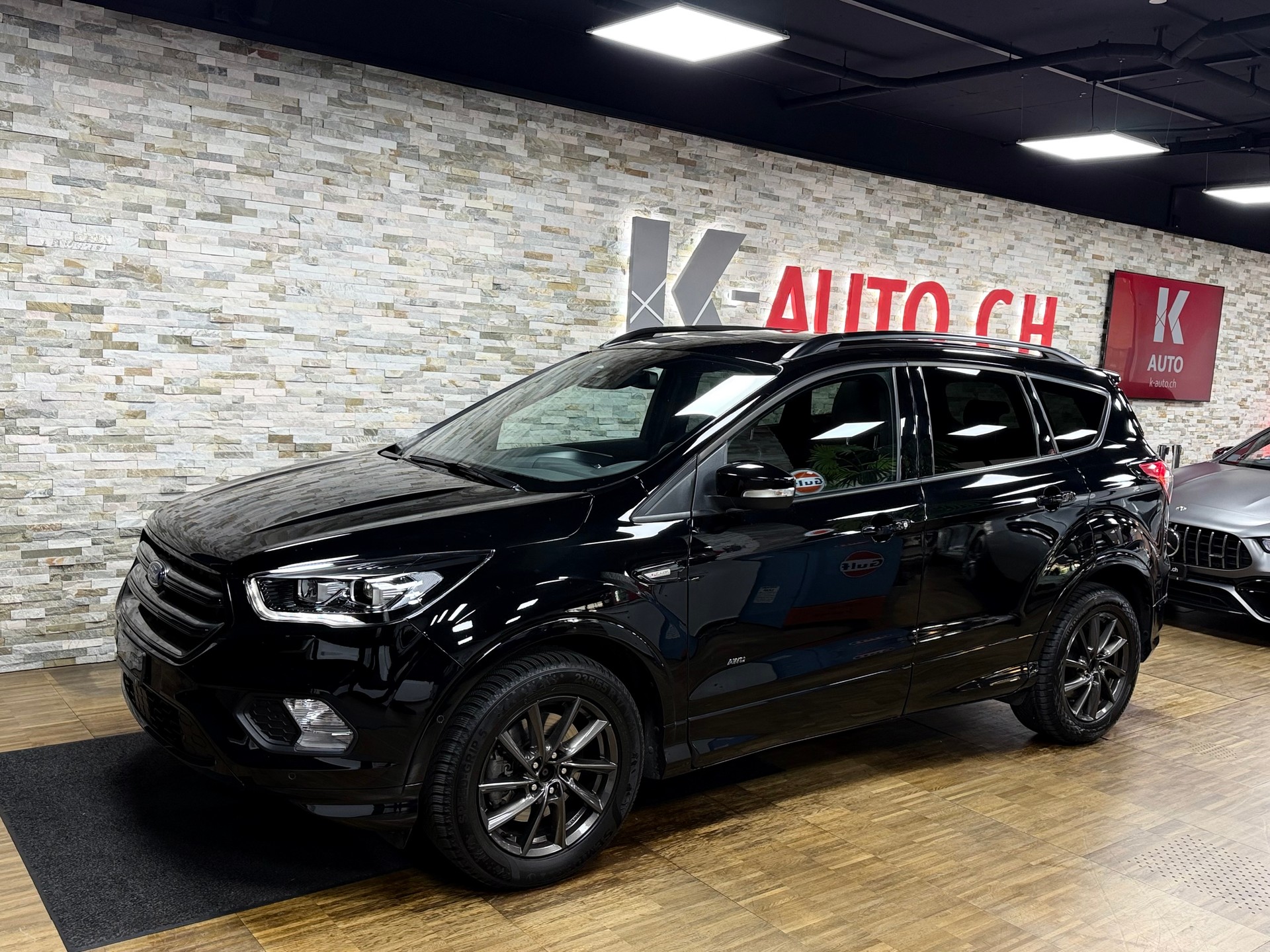 FORD Kuga 1.5 SCTi ST Line High 4WD Automatic-image-1
