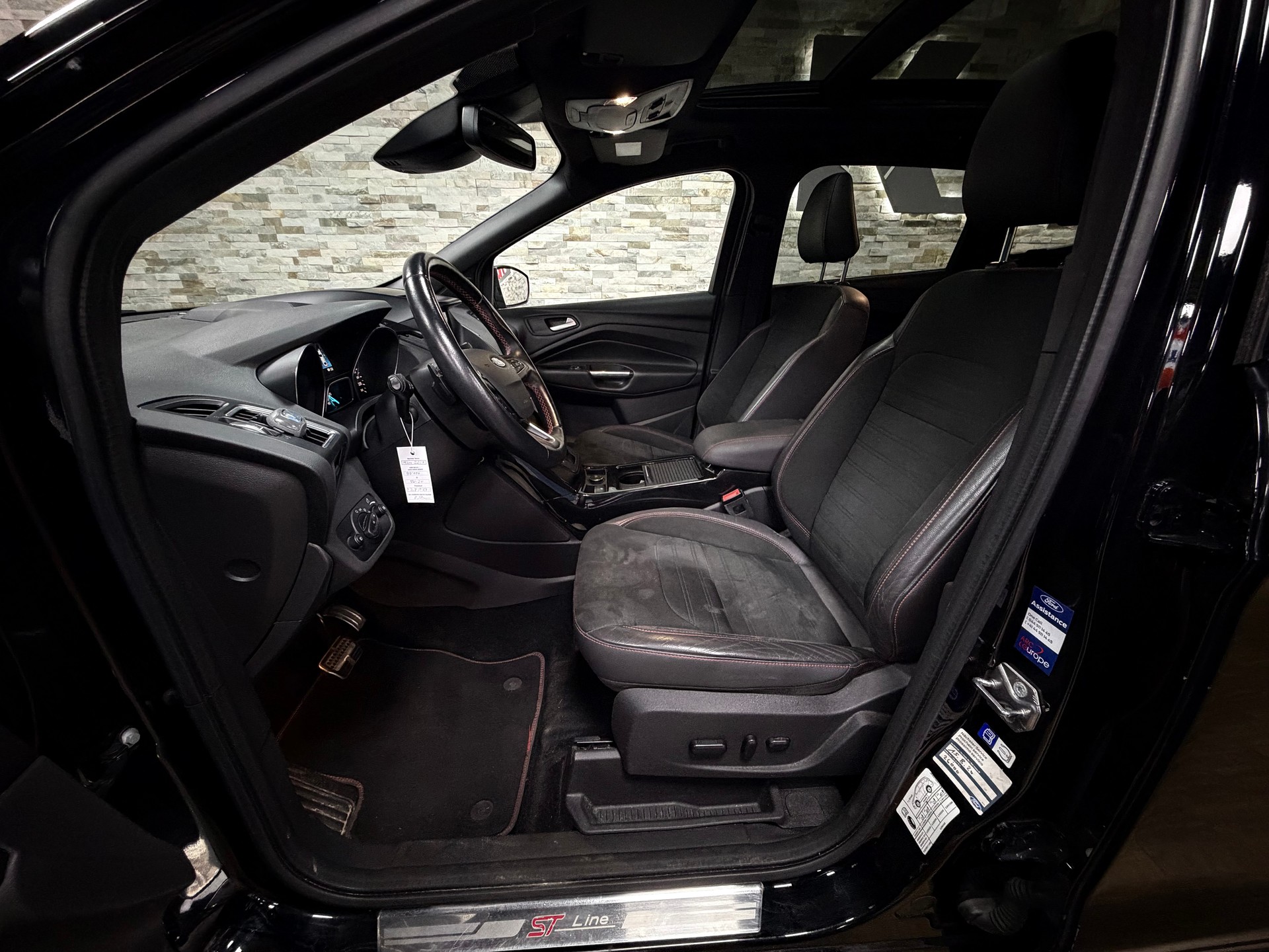 FORD Kuga 1.5 SCTi ST Line High 4WD Automatic-image-13