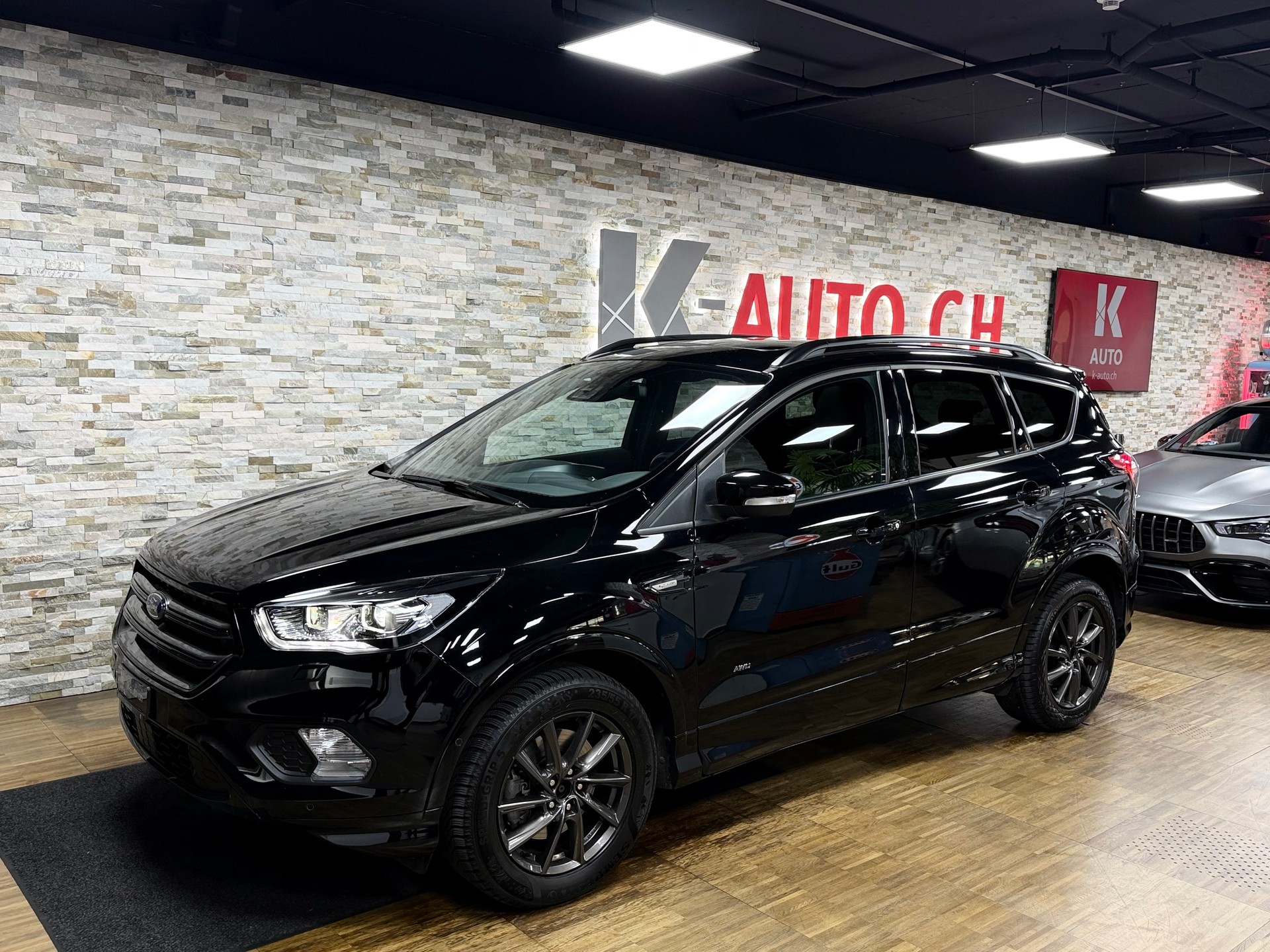 FORD Kuga 1.5 SCTi ST Line High 4WD Automatic-image-0